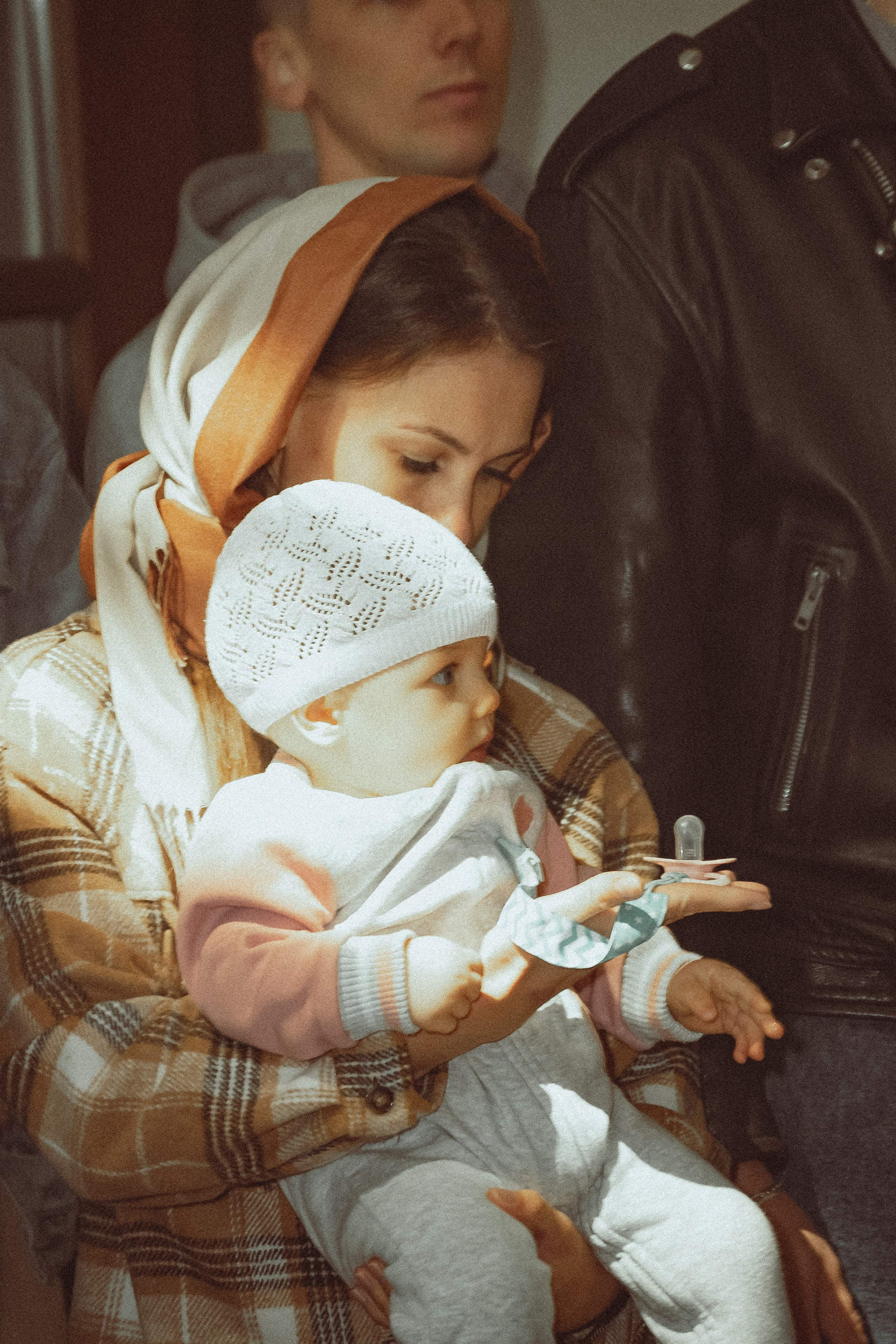 Крещение Ксении в храме Рождества Пресвятой Богородицы д. Щербинино. Фотограф Евгений Егоров