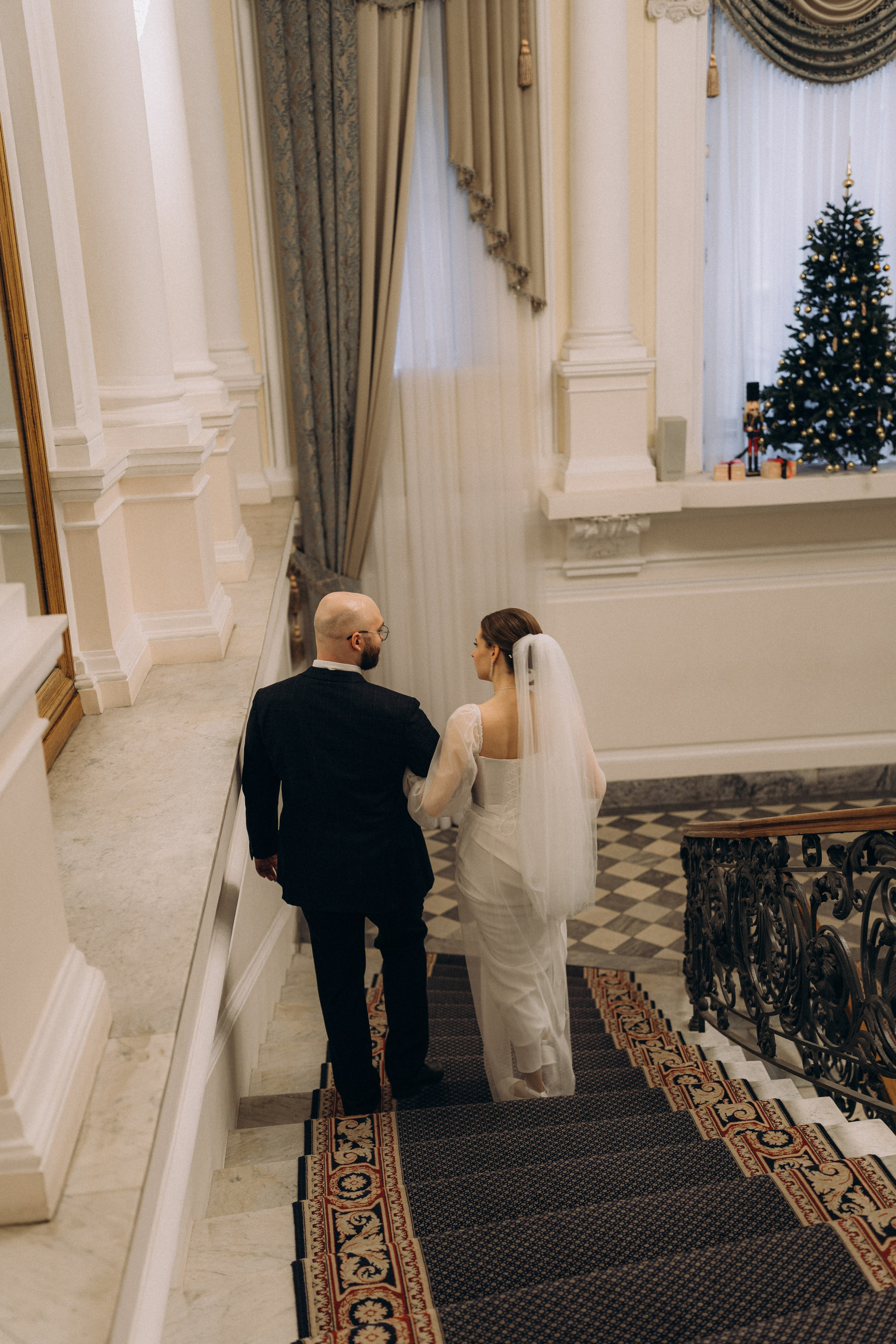 СВАДЕБНАЯ СЬЕМКА ВО ВТОРОМ ДВОРЦЕ (ДЕКАБРЬ) ТАКЖЕ СЬЕМКА В СТУДИИ НА ЧЕРНЫШЕВСКОЙ. Профессиональный фотограф, Санкт-Петербург — Виктория Богомолова