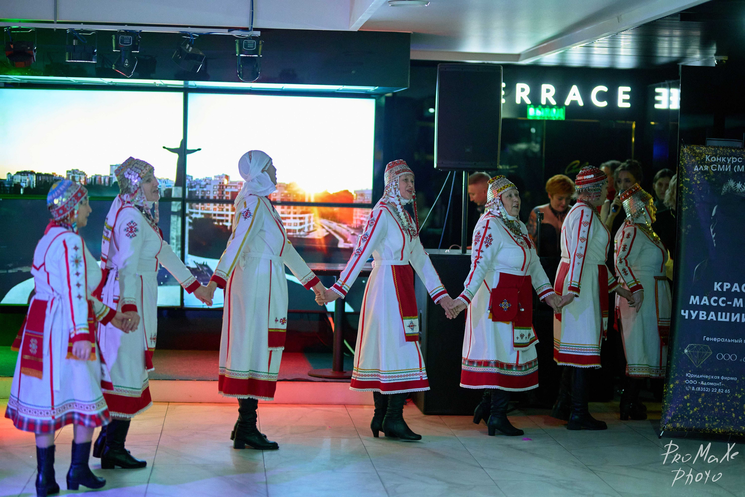 Зал КРАСА МАСС-МЕДИА ЧУВАШИИ. Владимир Суздалов (ProMaXe) — Портретный фотограф, тематические фотосессии в Чебоксарах