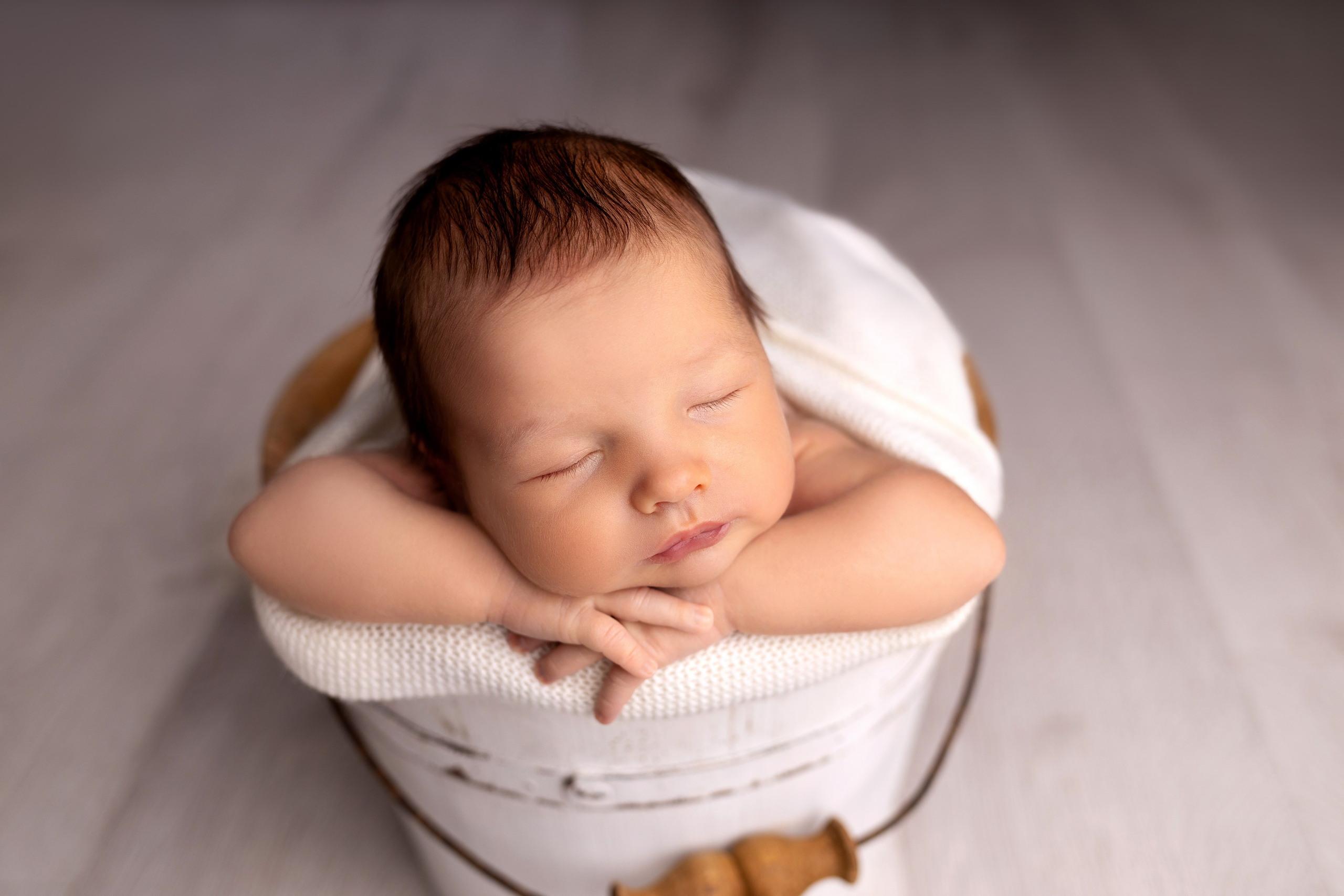 Классическая фотосессия малыша. Фотограф новорожденных малышей в Омске и Омской области Эльвира Камаева