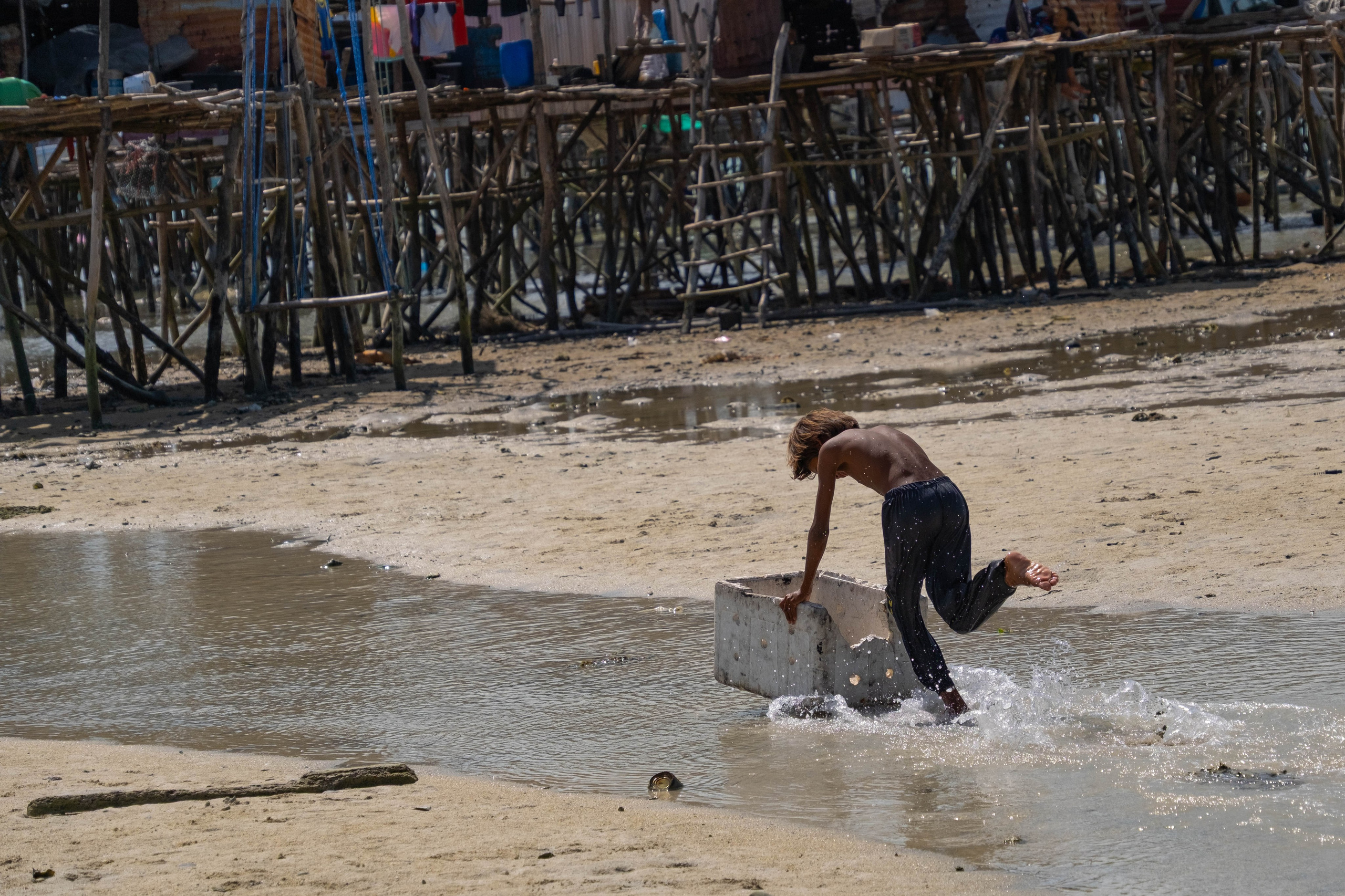 Остров. Цыгане. Фотографии из путешествий