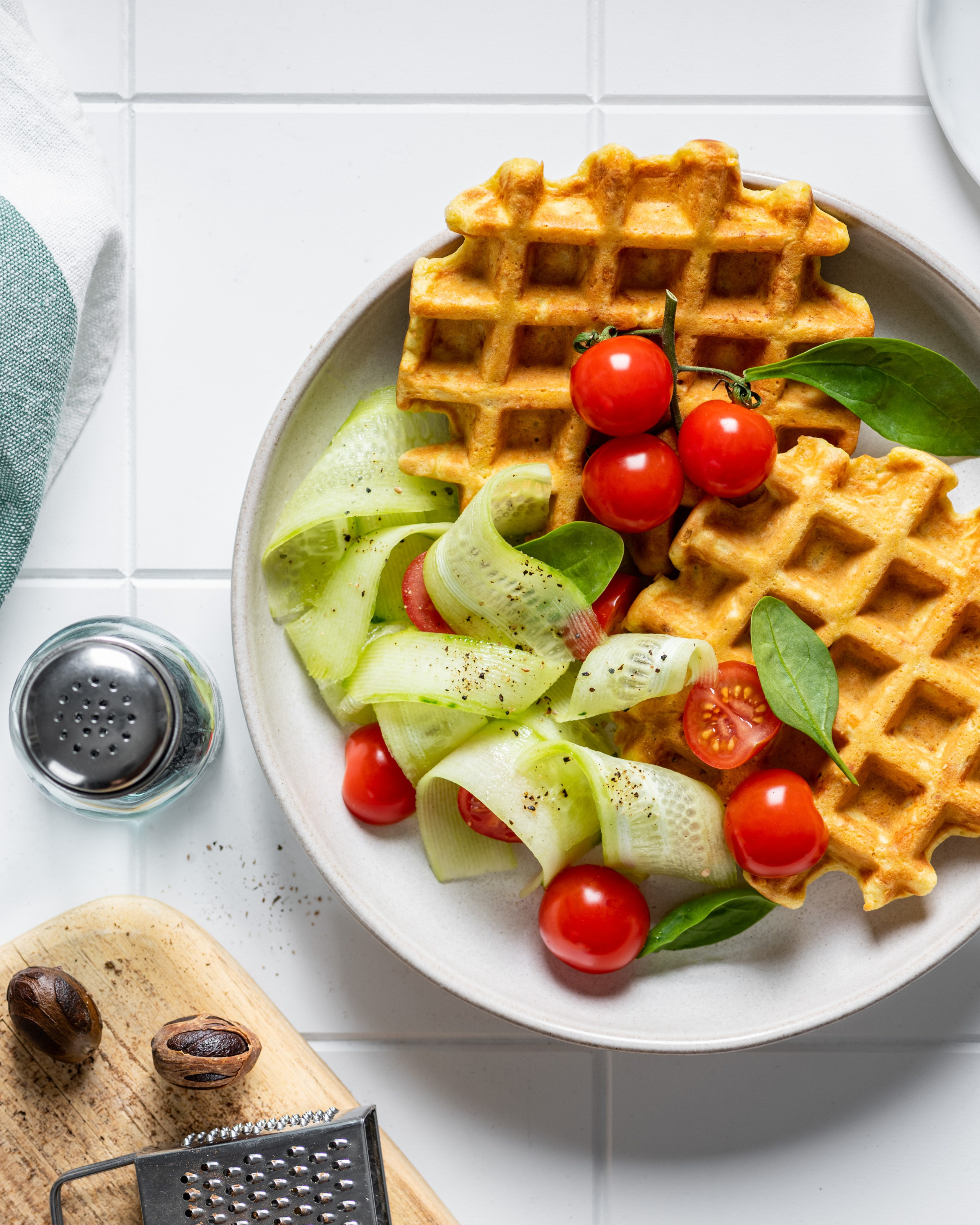 Луцан Оксана Фуд и предметный фотограф