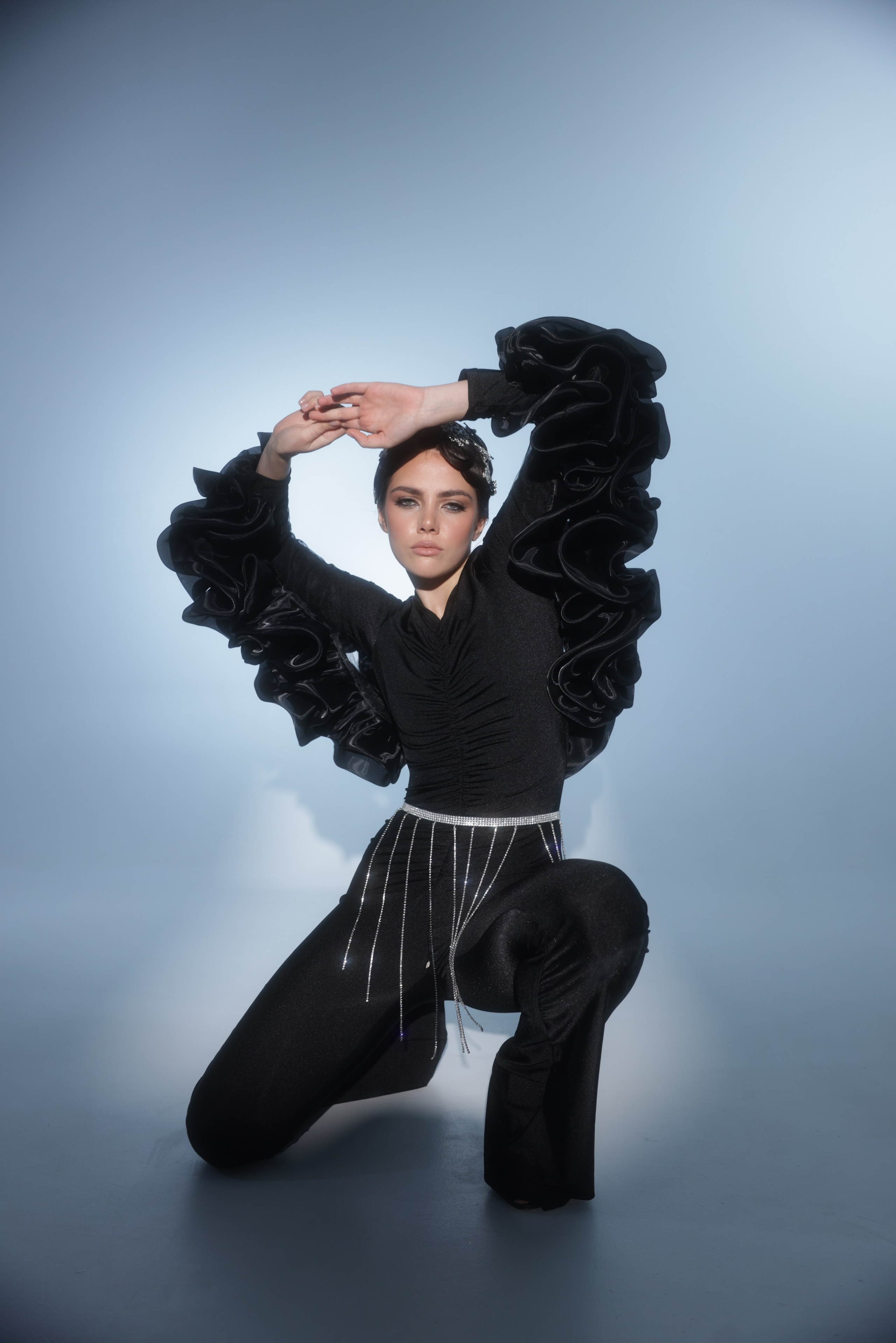 Фотосессия в студии. Я — фотограф, который помогает запечатлеть самые важные моменты вашей жизни!