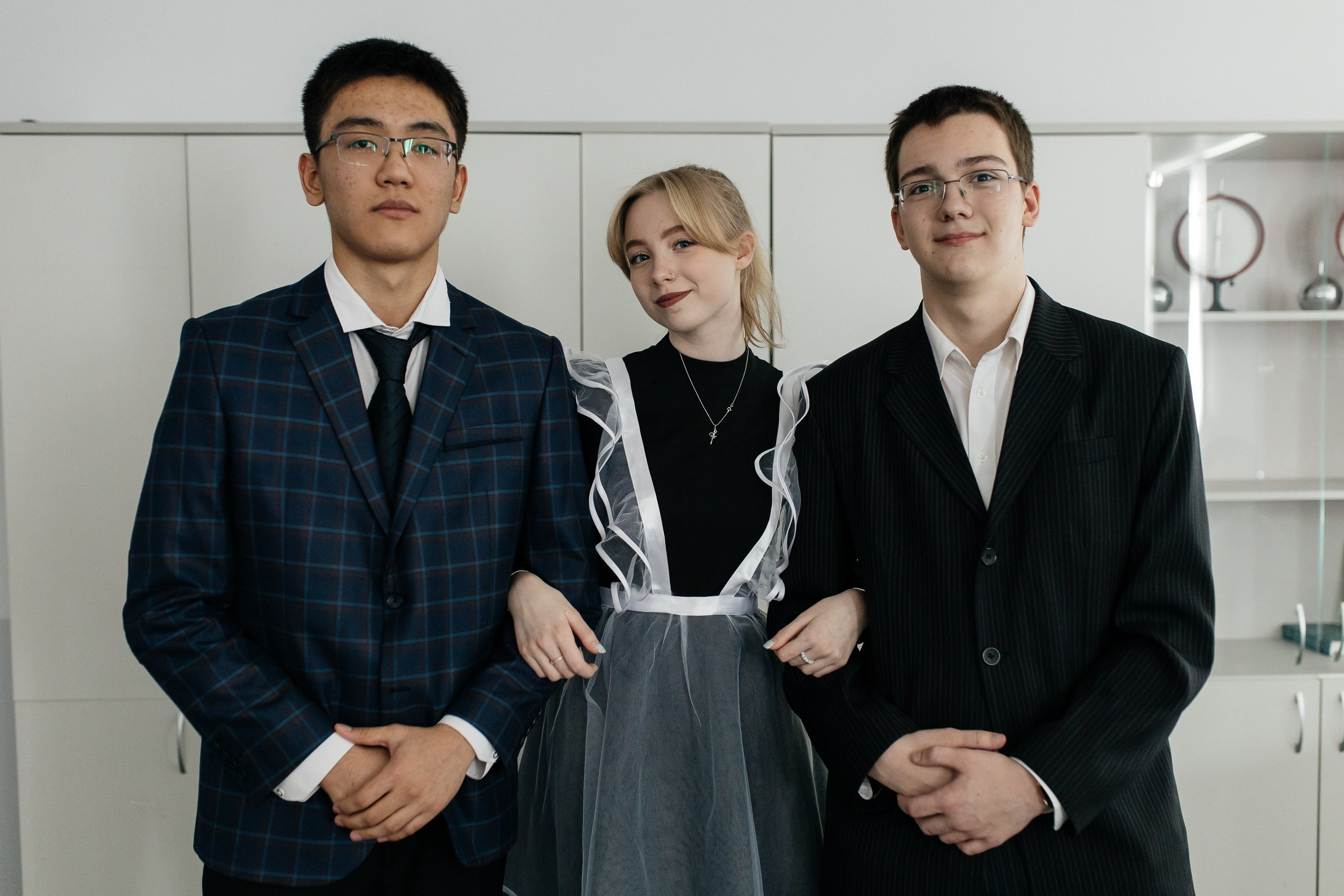 Старшая школа. Литовкина Анастасия фотограф, выпускные альбомы г. Мирный