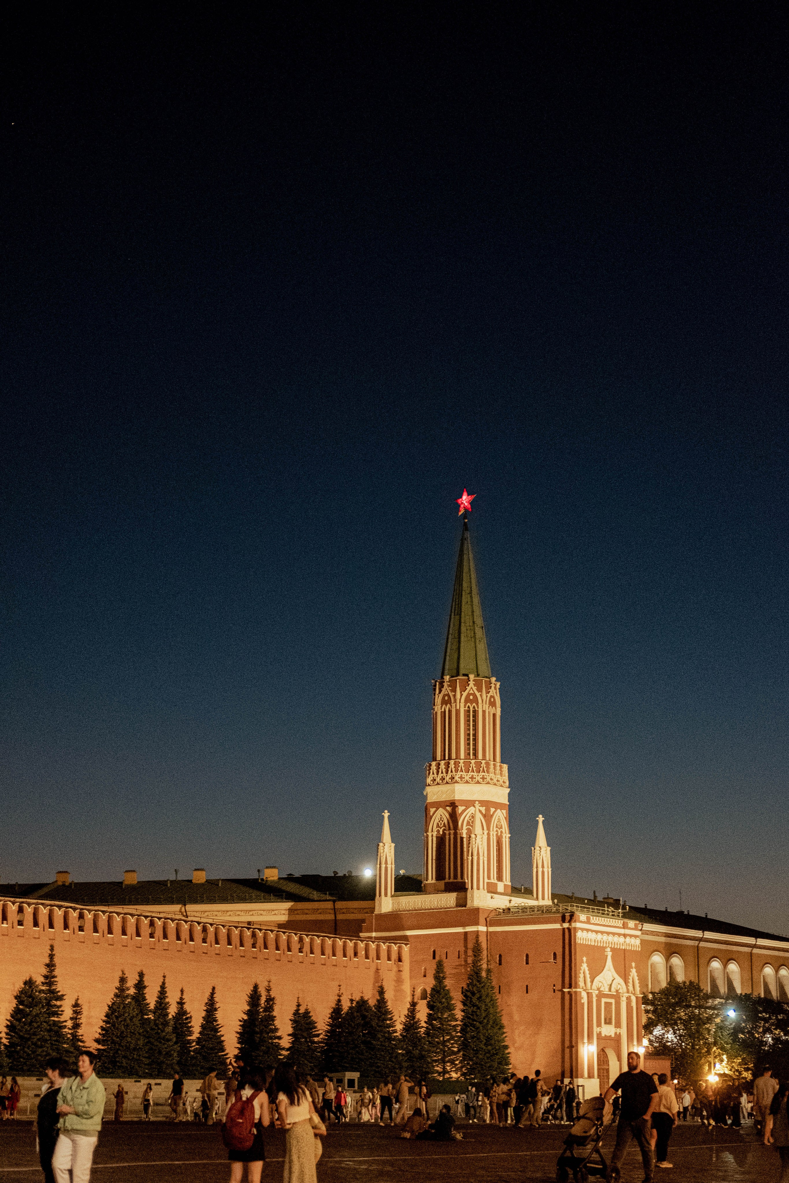 Москва 2024. Свадебный и семейный фотограф в Новосибирске, Санкт-Петербурге, Москве