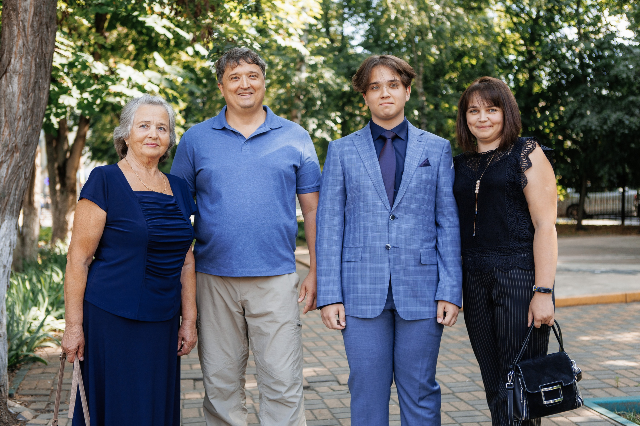 Выпускной Гимназия 12 2024 г. Свадебный и портретный Фотограф в Липецке Дмитрий Котюков