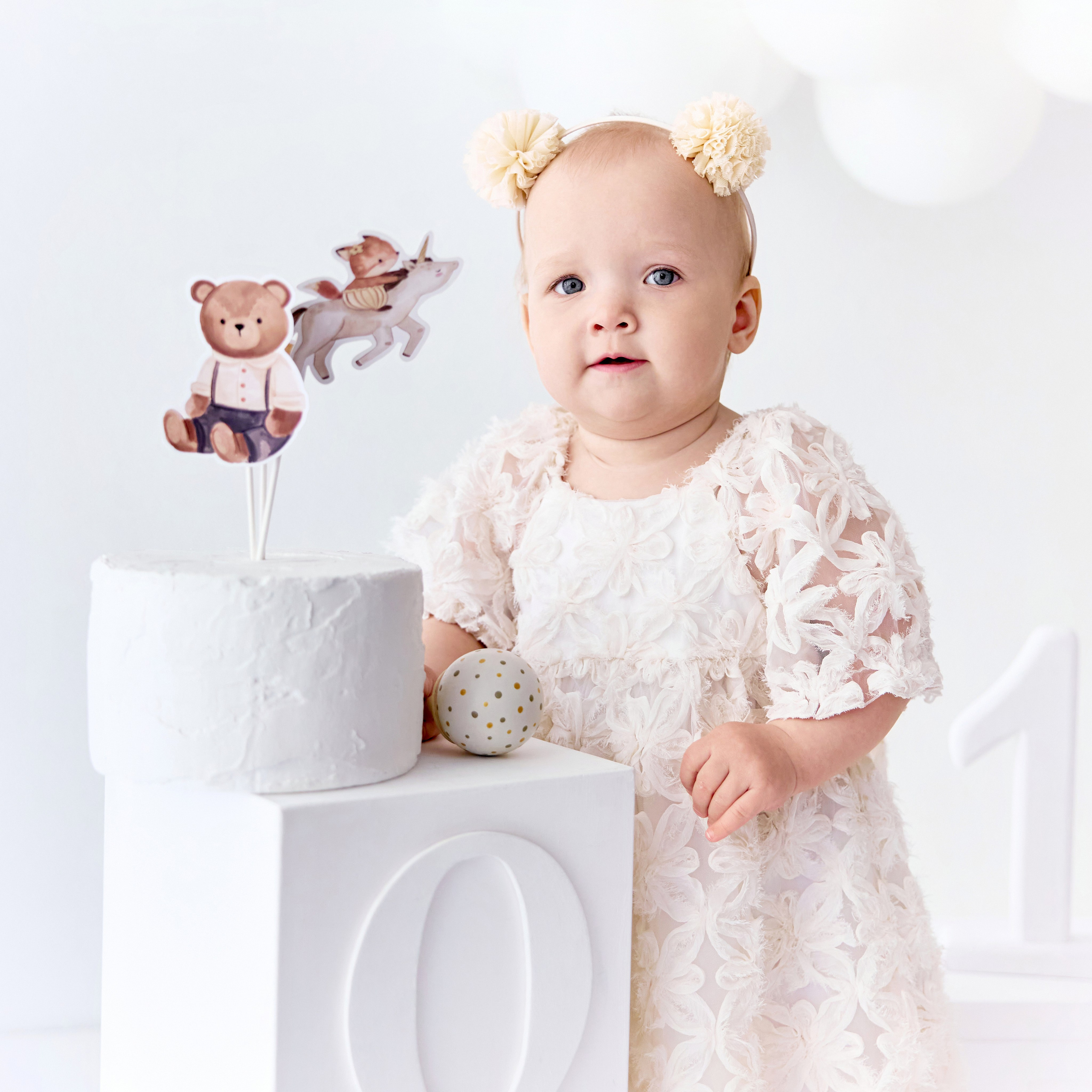 Годовасие — детская фотосессия в студии