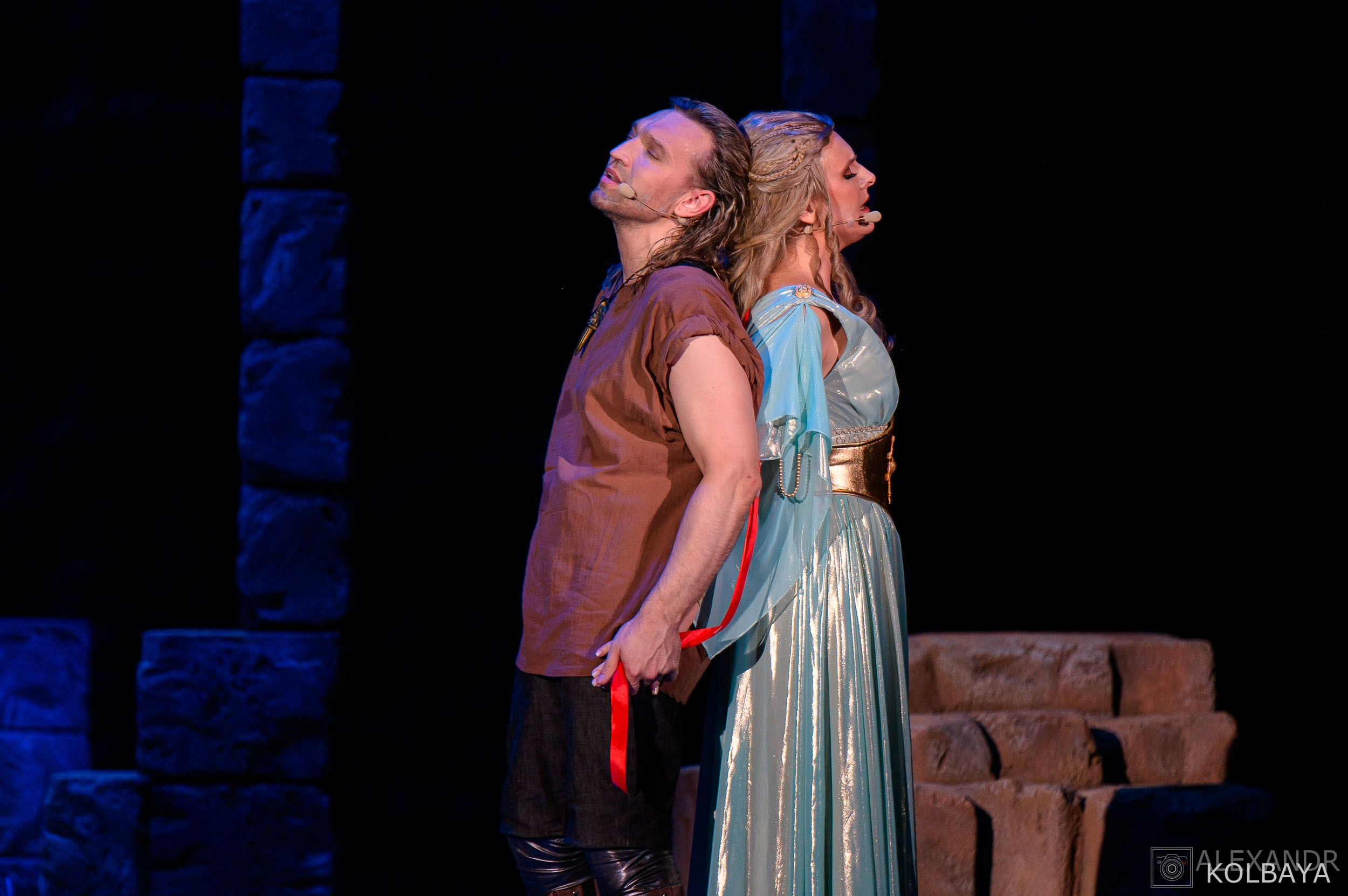 Фоторепортаж со спектакля Гладиатор в Театре Терезы Дуровой. Концертный и театральный репортажный фотограф в Москве Александр Колбая