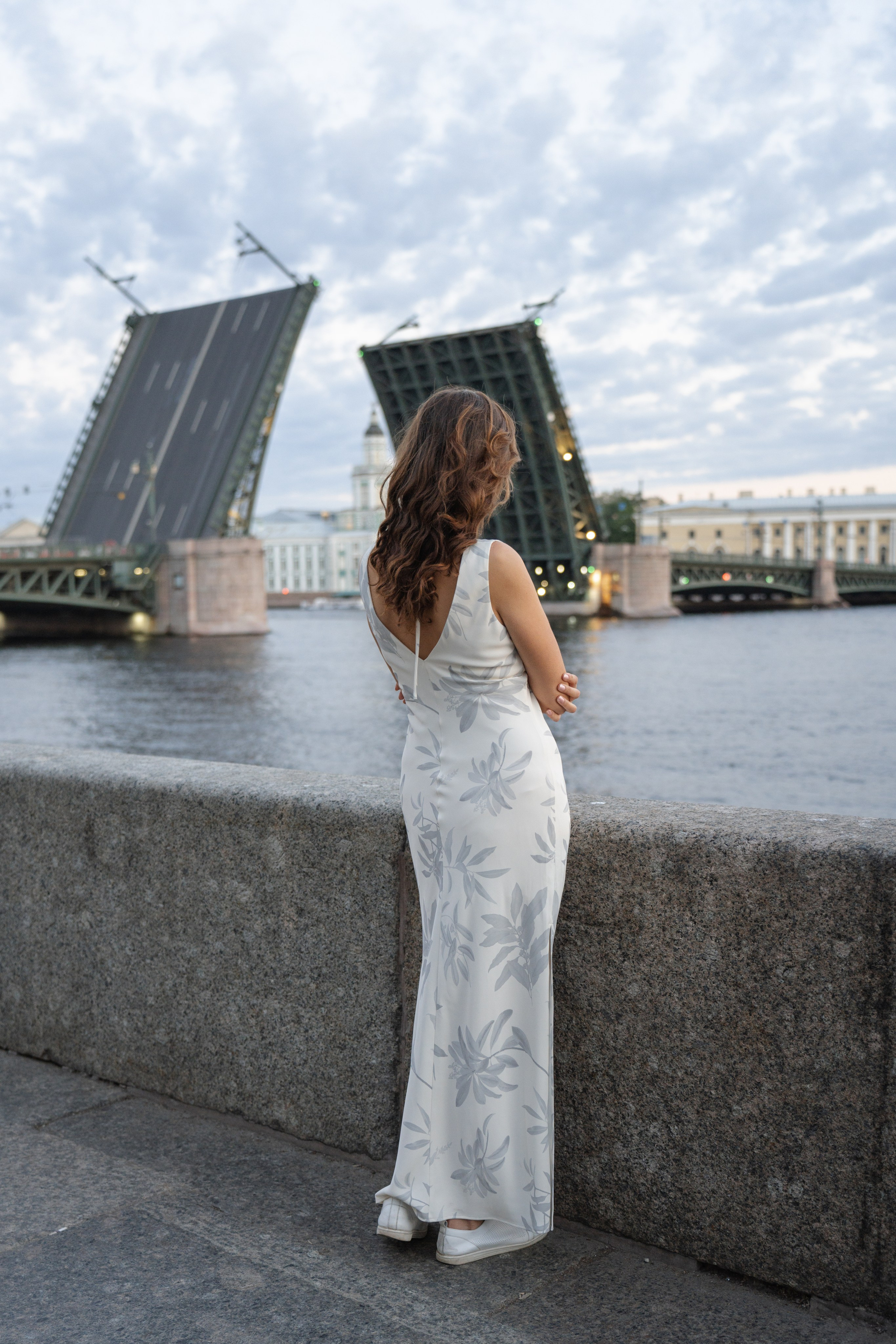 Рассвет и разводные мосты. Фотограф Оксана Шавва