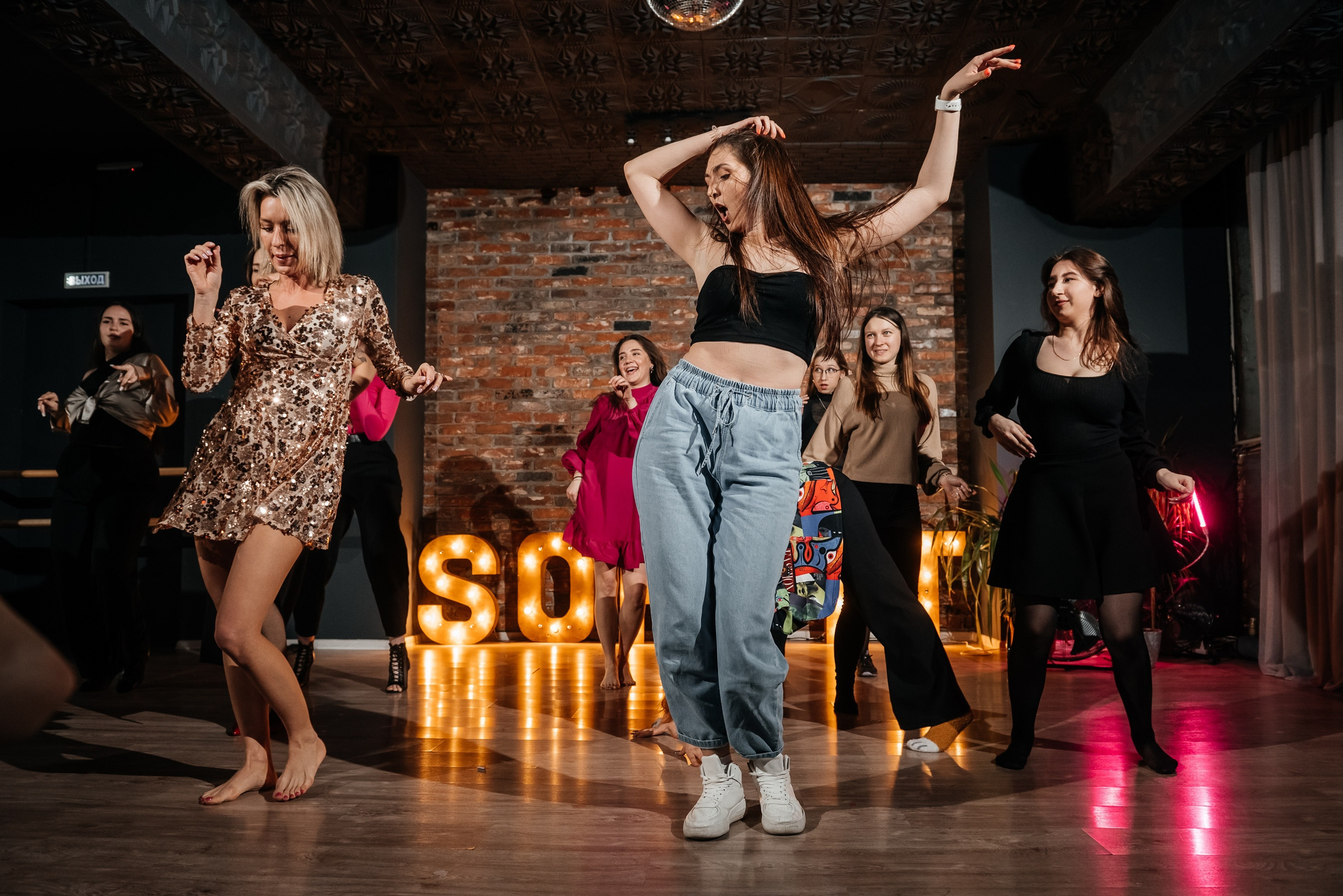 Soffit Dance 8 march. Фотограф Москва Артур Горвард