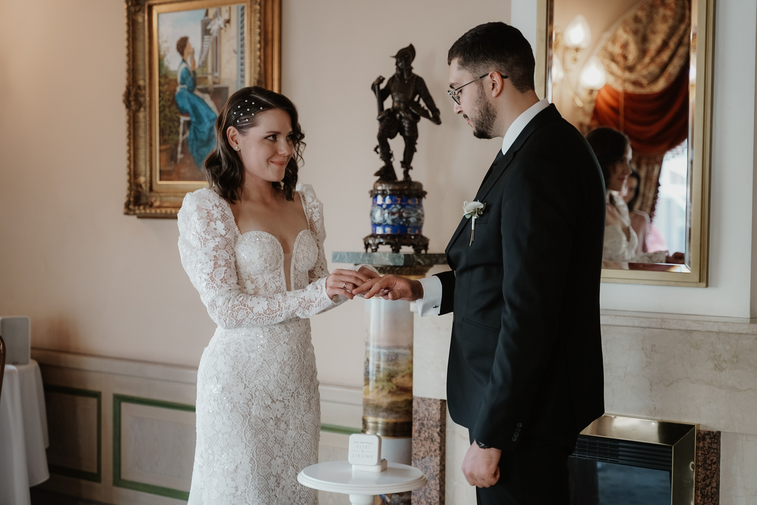 Утро невесты и жениха в отеле Plaza Garden Moscow WTC, роспись в отеле Националь и прогулка у Большого театра