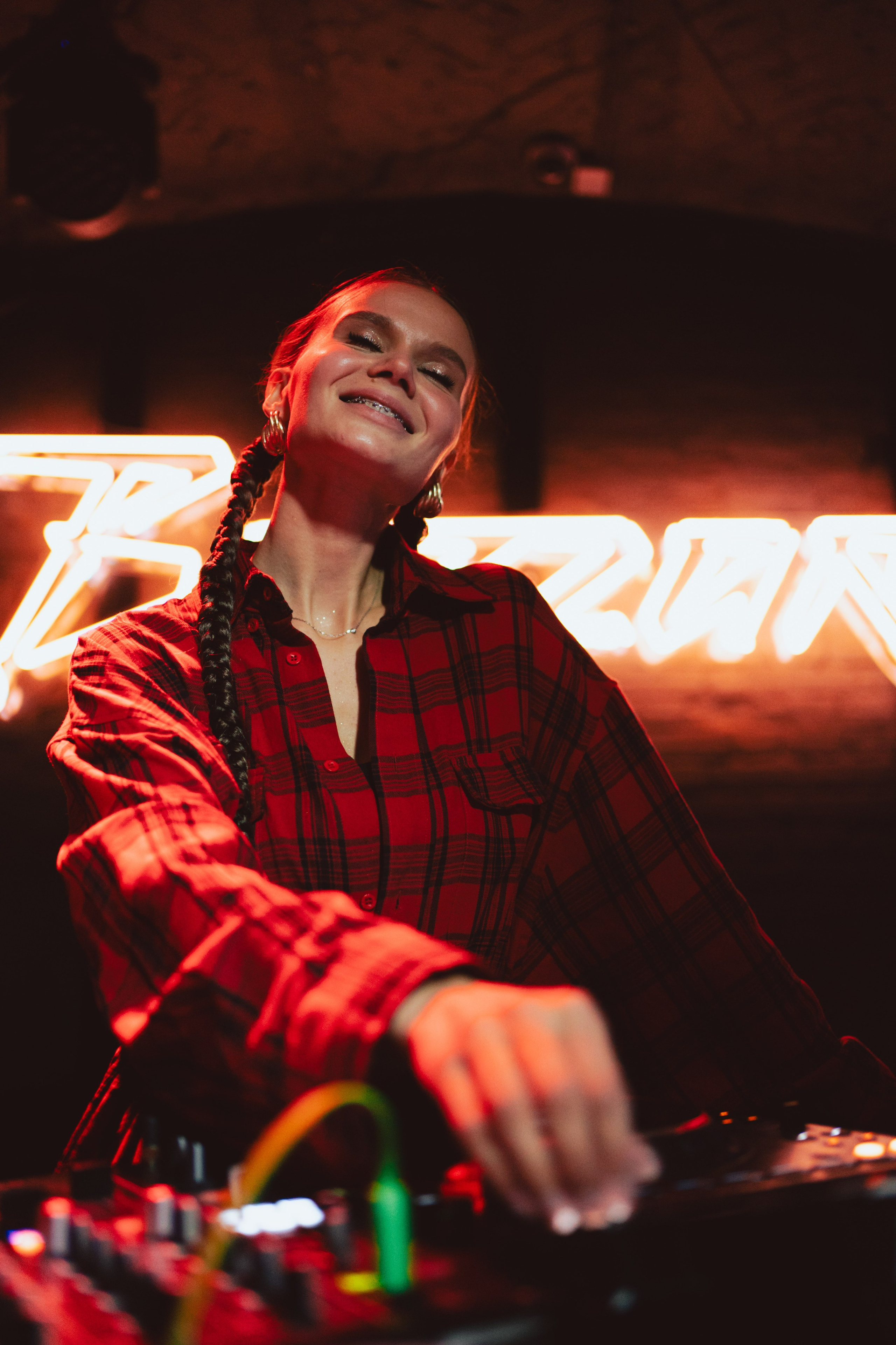 SO STRIP // Woman's moment. Репортажный фотограф в Казани Виктория Трунова