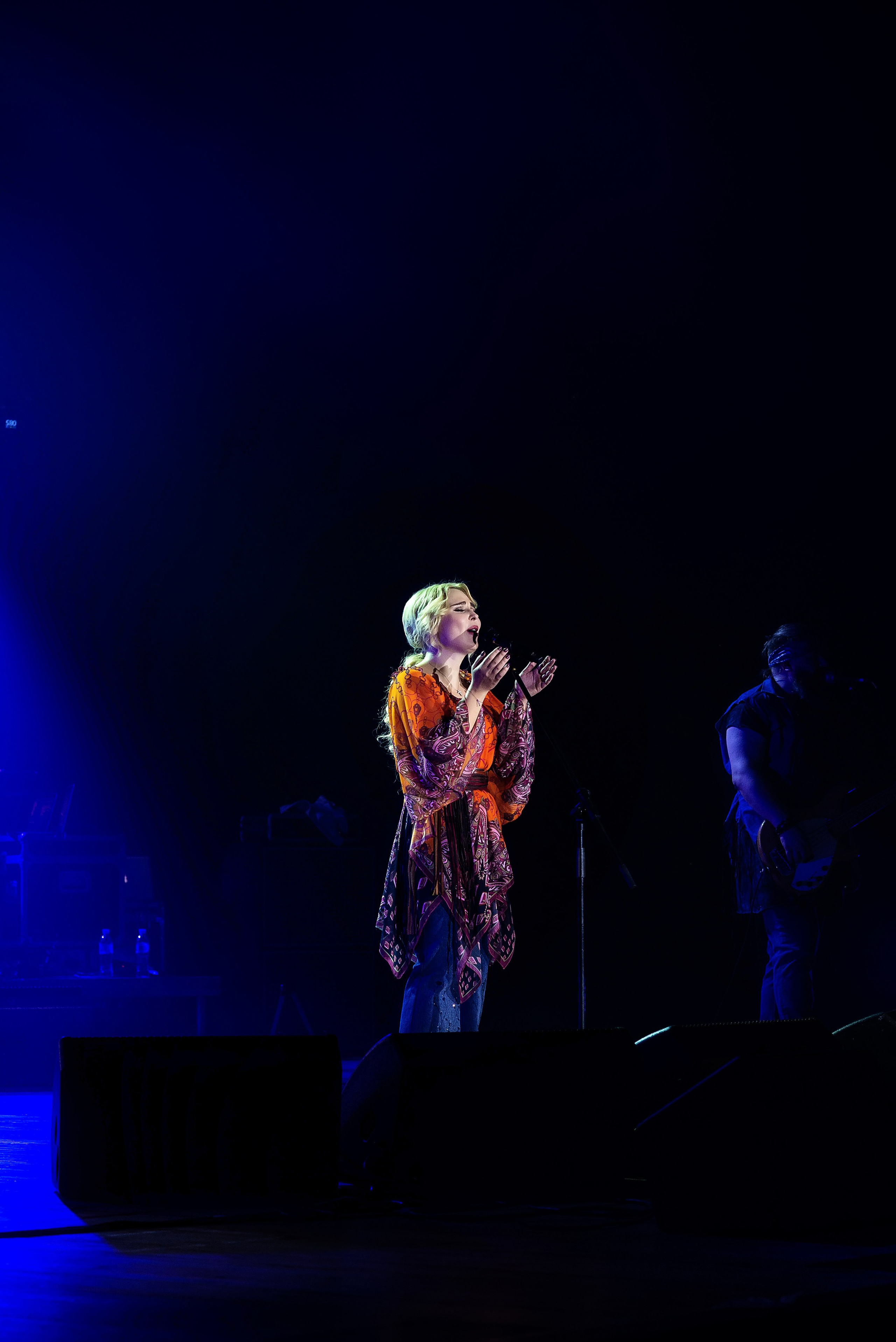 Концерт Пелагеи. Школьный, фэшн фотограф в Тюмени и в России Ирина Королева