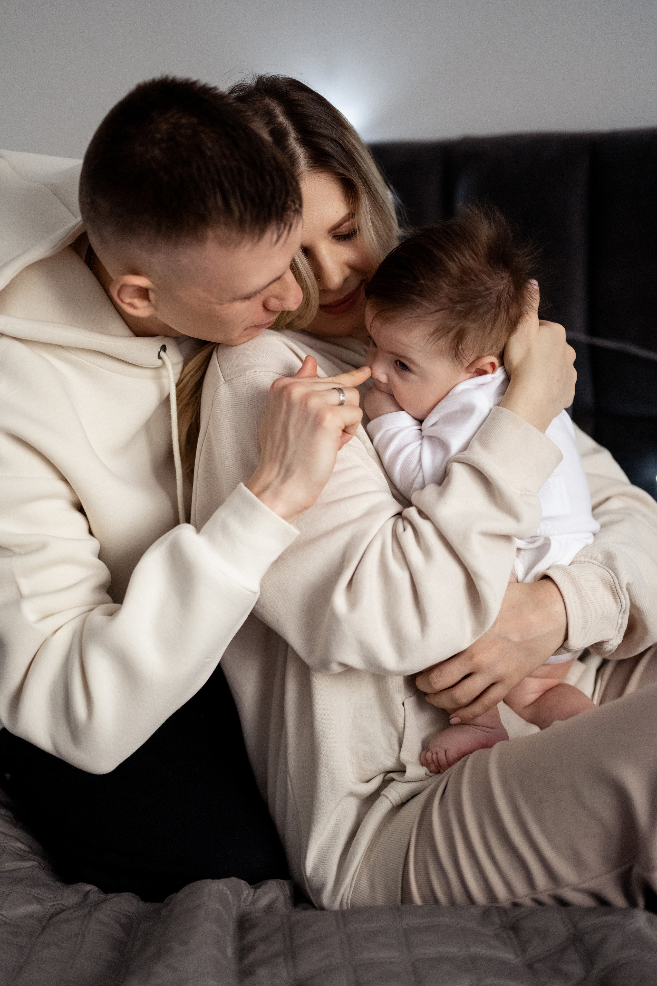 Домашняя фотосессия. Лера, Антон и Марк. Свадебный и семейный фотограф в СПб Валерия Фомичева