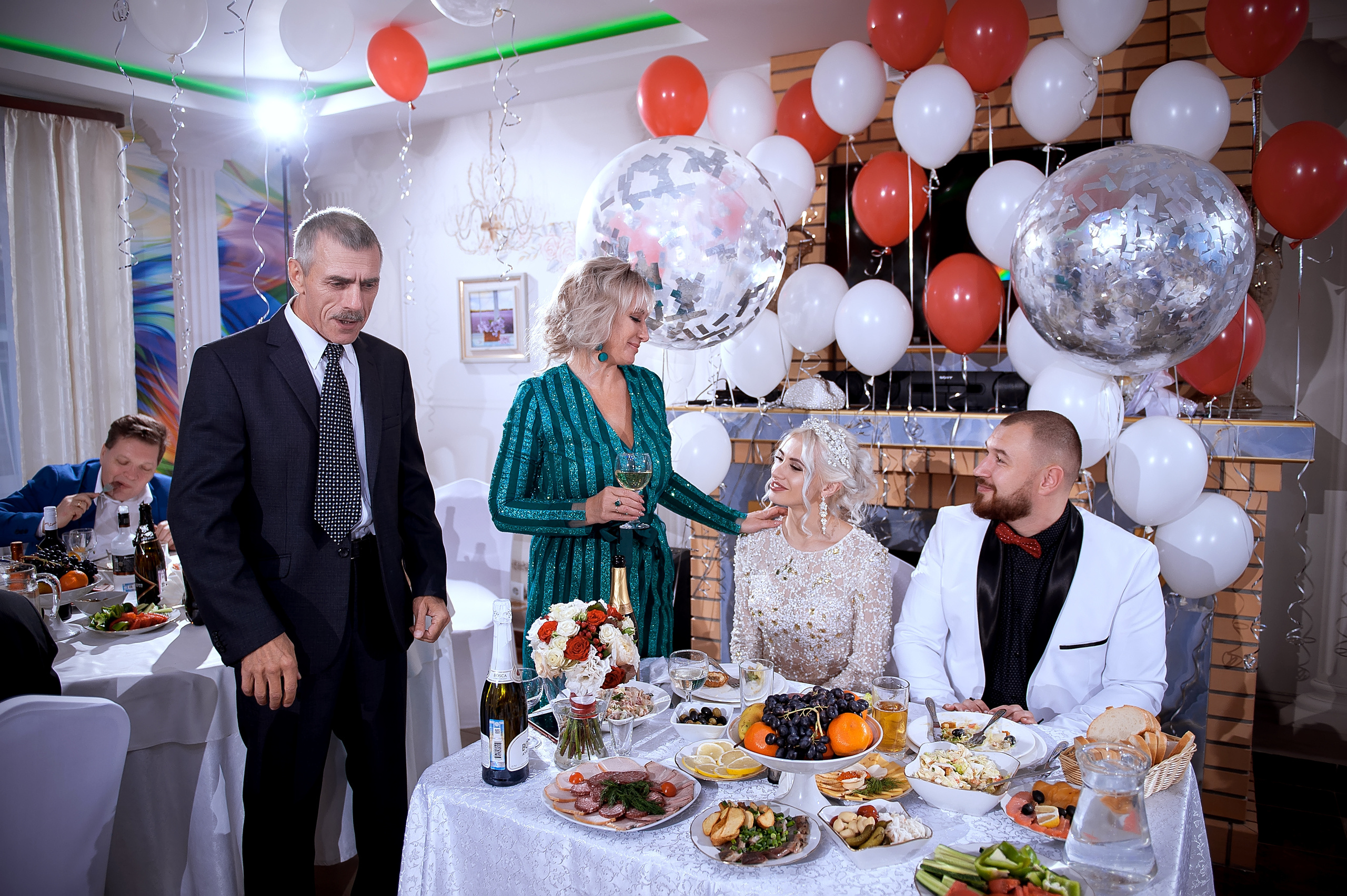 Осенняя свадьба в Щелково. Свадебный и семейный фотограф Виктория Носачёва. Щелково, Москва и МО