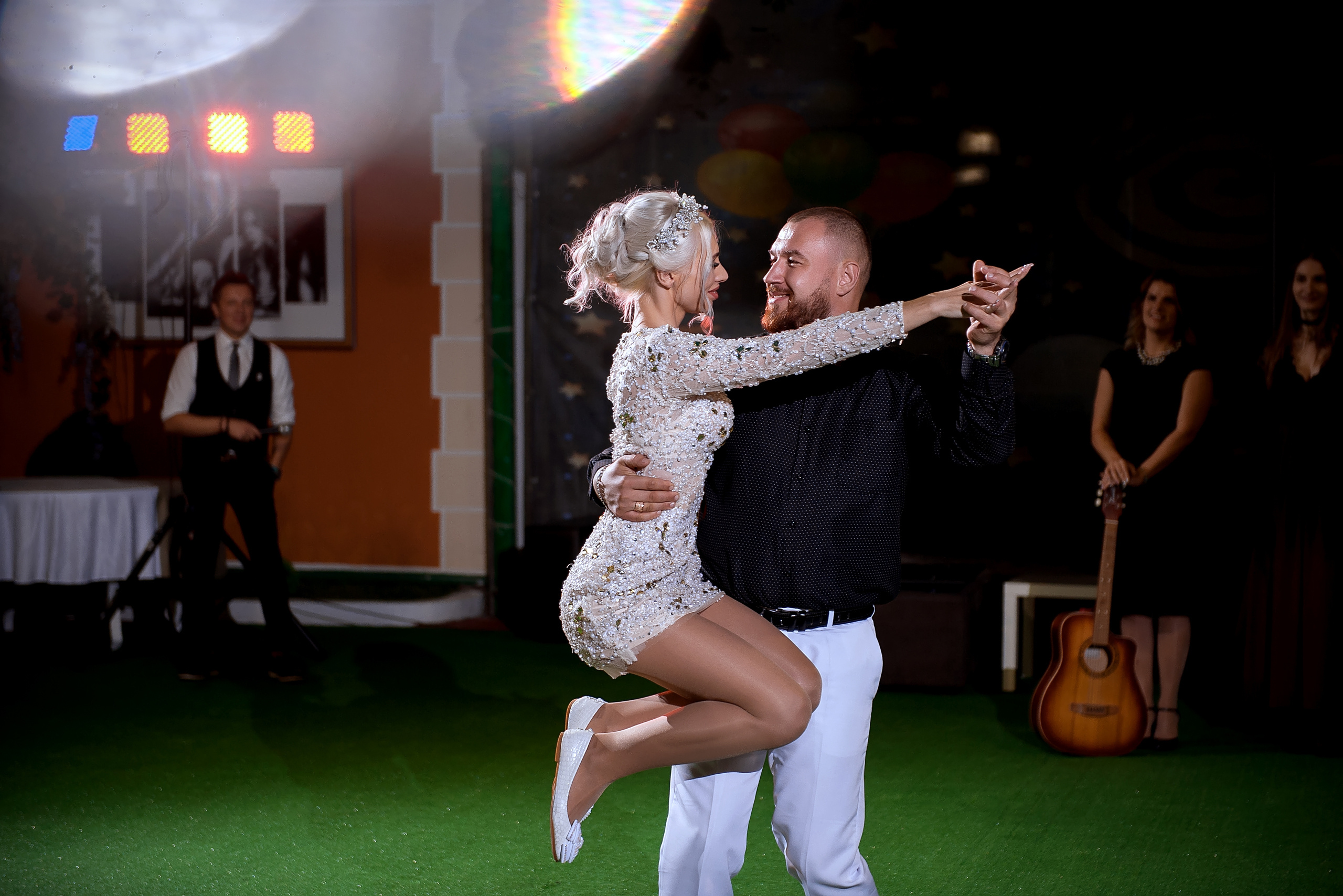 Осенняя свадьба в Щелково. Свадебный и семейный фотограф Виктория Носачёва. Щелково, Москва и МО