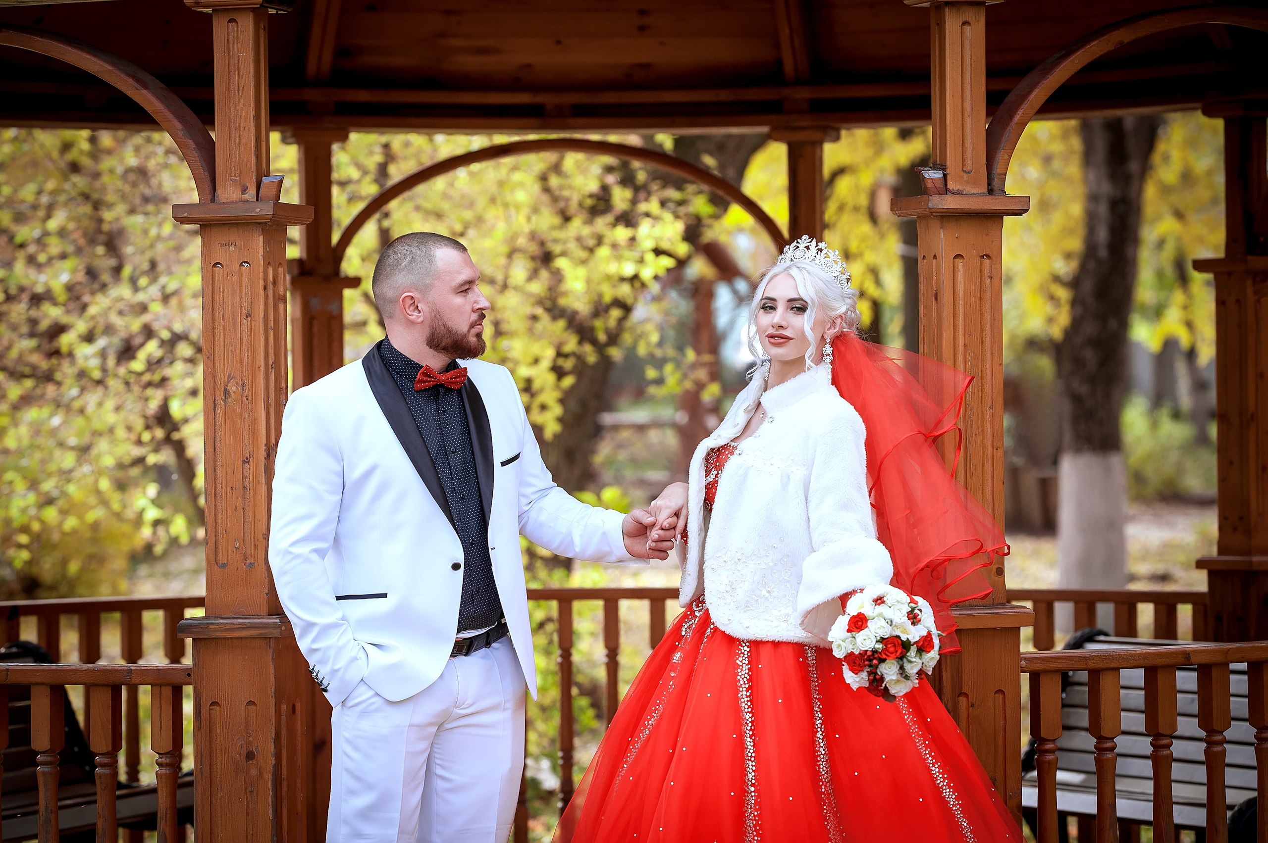 Осенняя свадьба в Щелково. Свадебный и семейный фотограф Виктория Носачёва. Щелково, Москва и МО