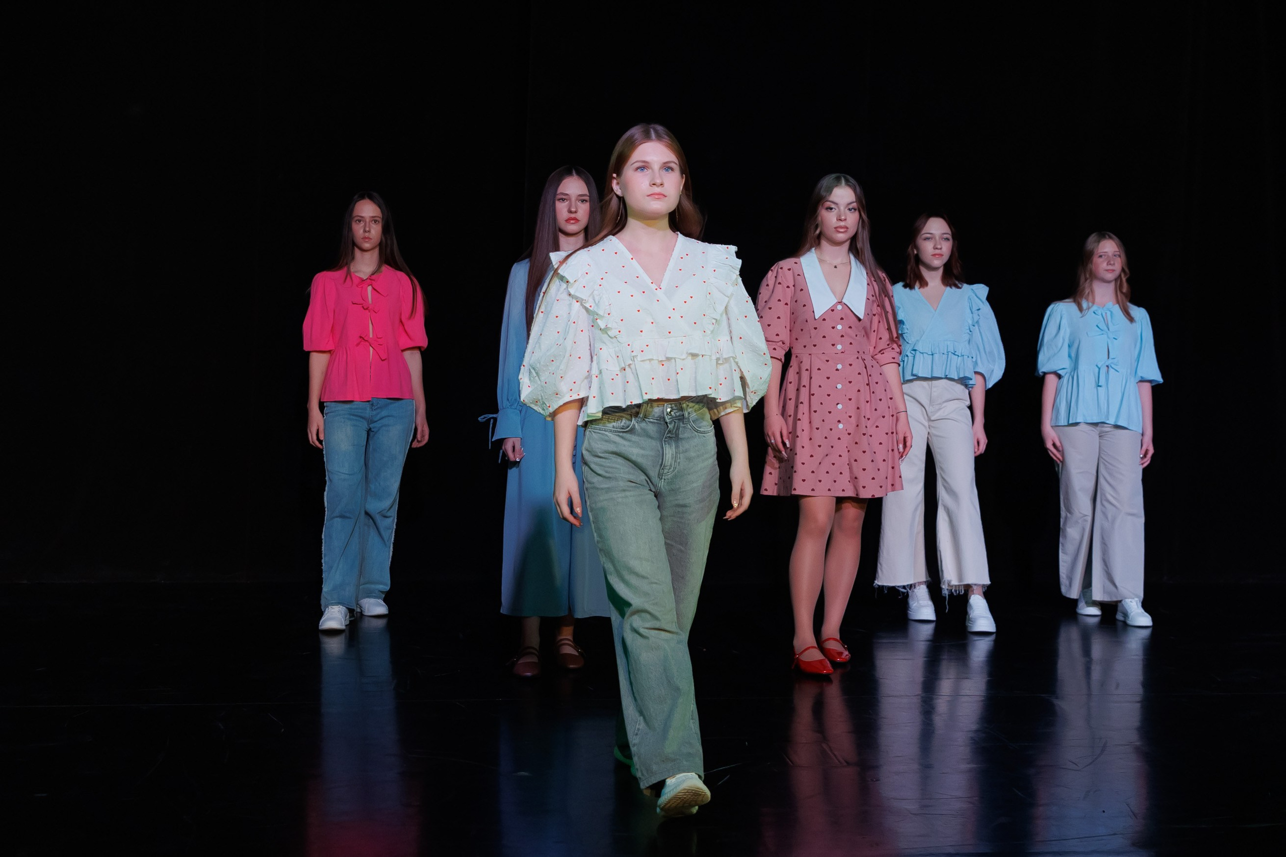 Показ коллекций Новосибирских дизайнеров для Fly Production. Фотограф Новосибирск — Наталья Гресь