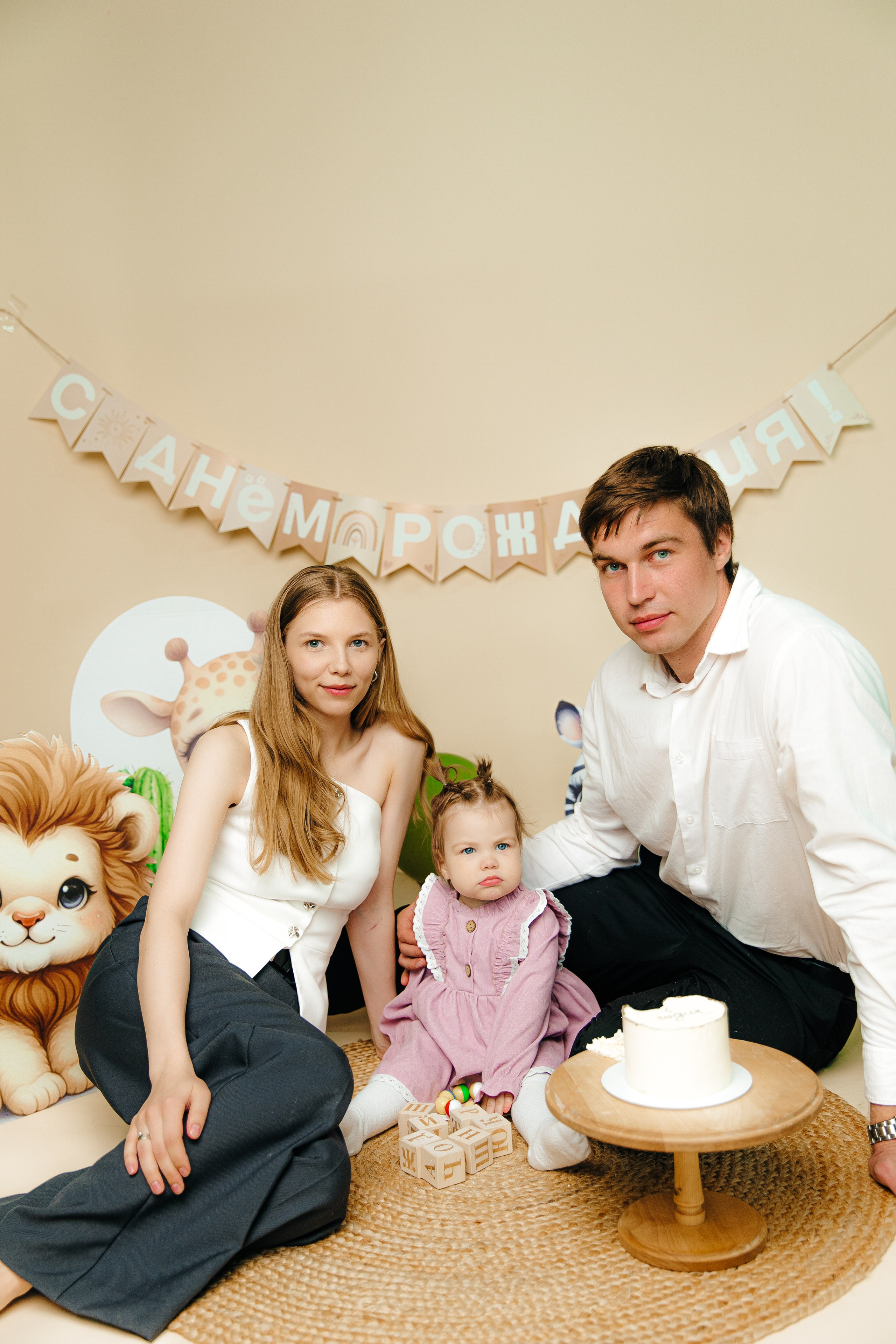 Варюше 1 годик. Свадебный фотограф Кропоткин Краснодар