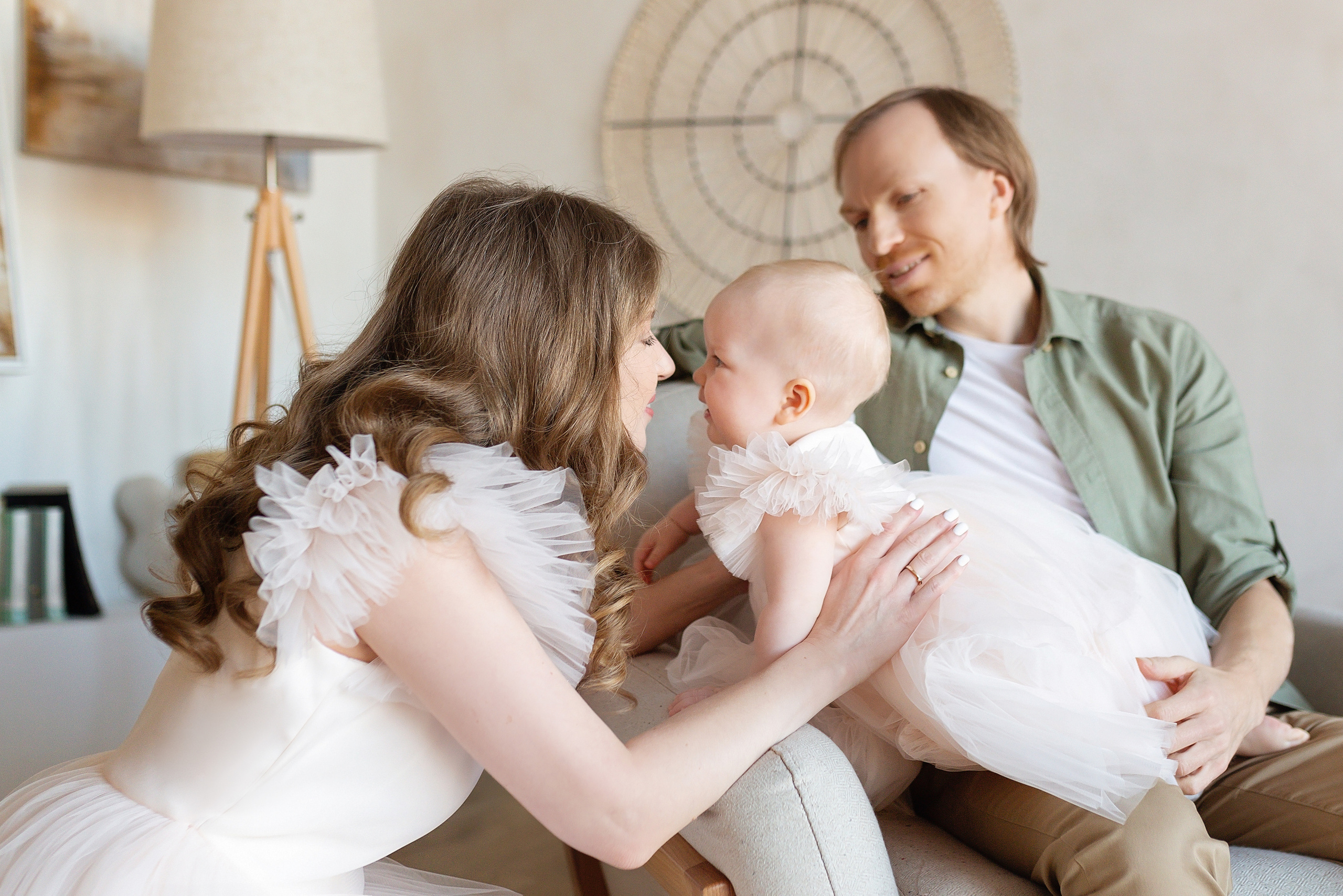 Алиса и семья. Фотограф в Москве Ксения Мокрушина | Brand & Women photographer