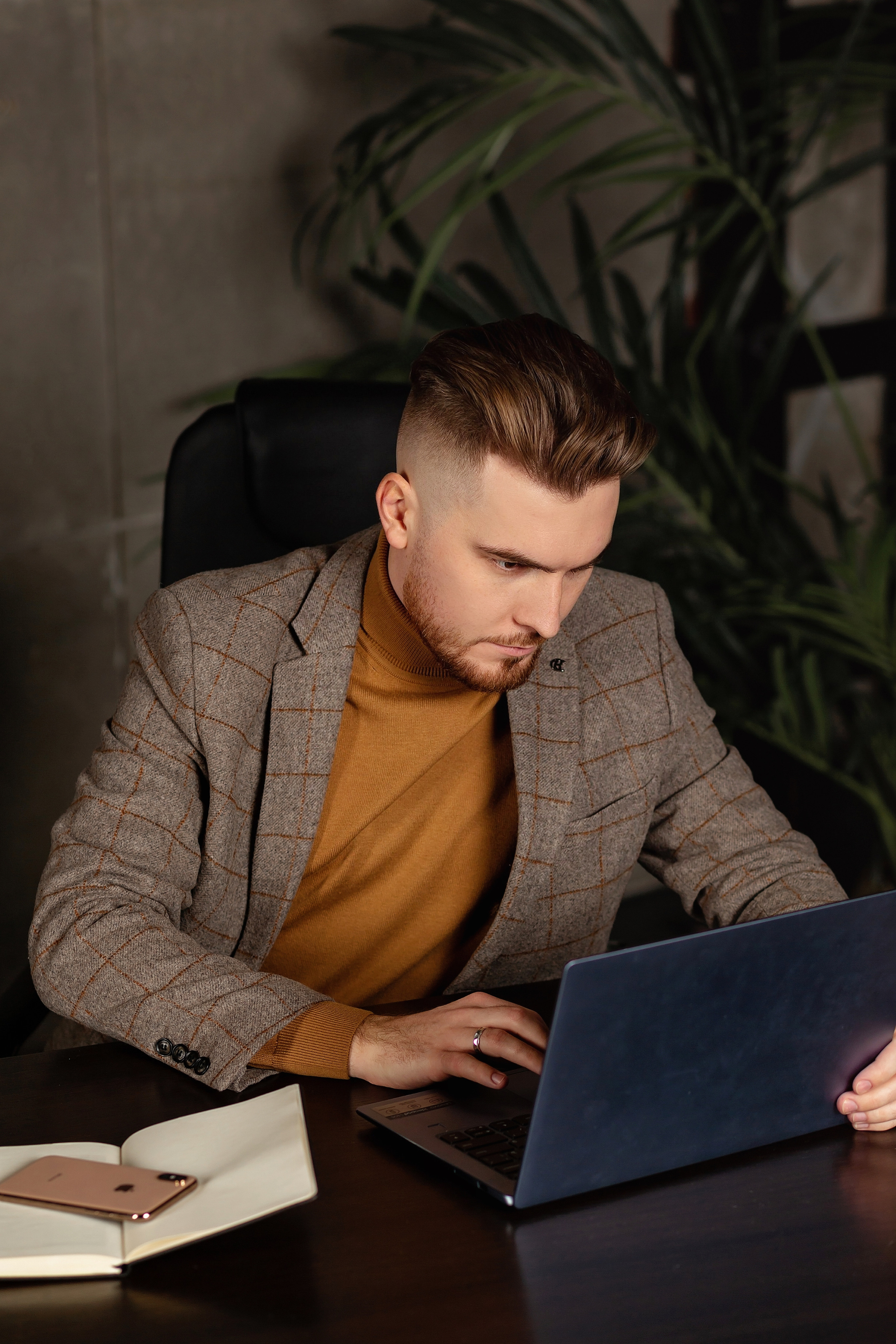 Консалтинговая компания. Фотограф в Москве Ксения Мокрушина | Brand & Women photographer