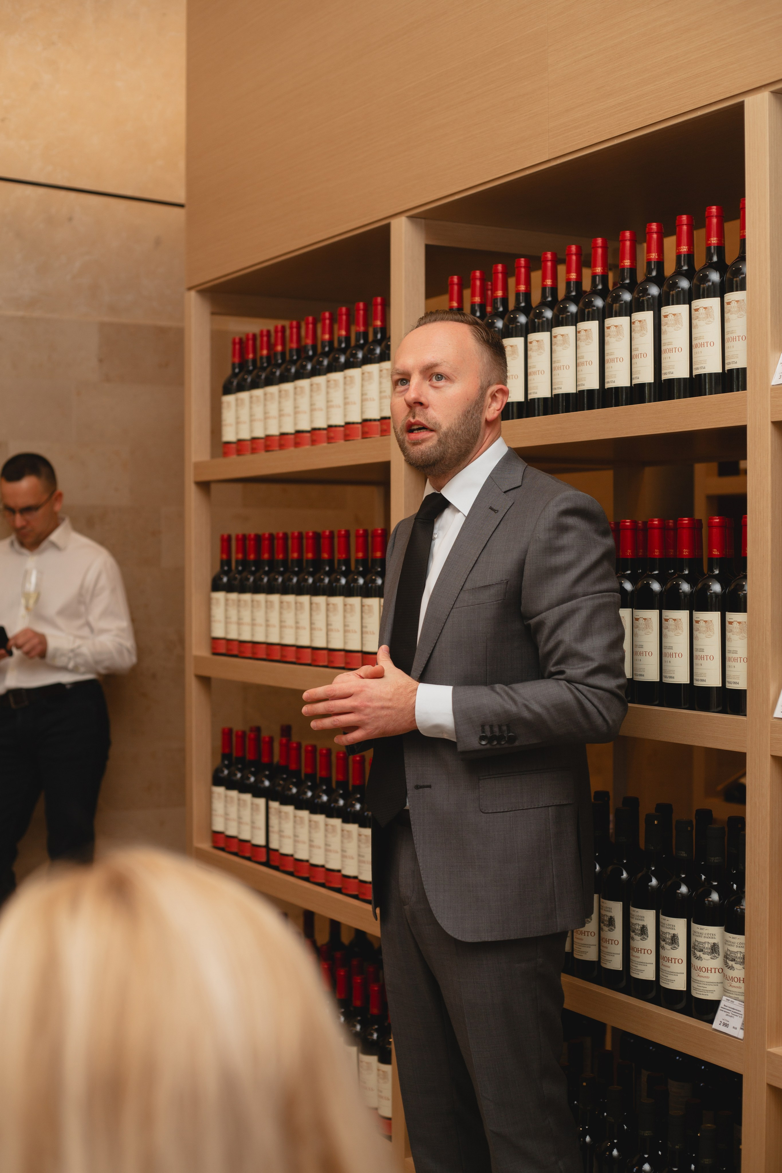 Джаннет | винный бутик | 10.2024. Фотограф | Юля Ди