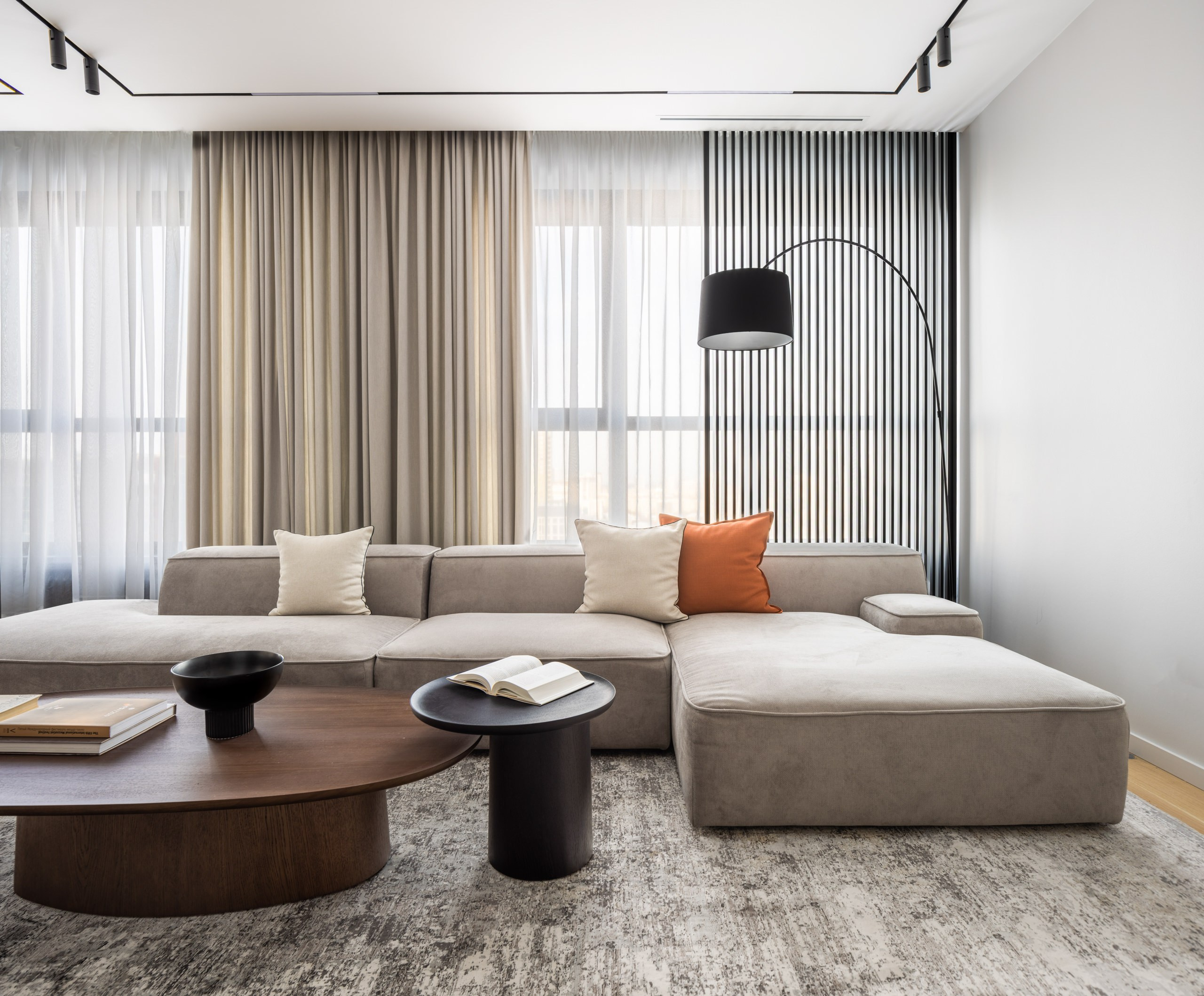 Просторная квартира в "Forum City" - Интерьерный фотограф Коваль Илья. Коваль Илья — Интерьерный и архитектурный фотограф