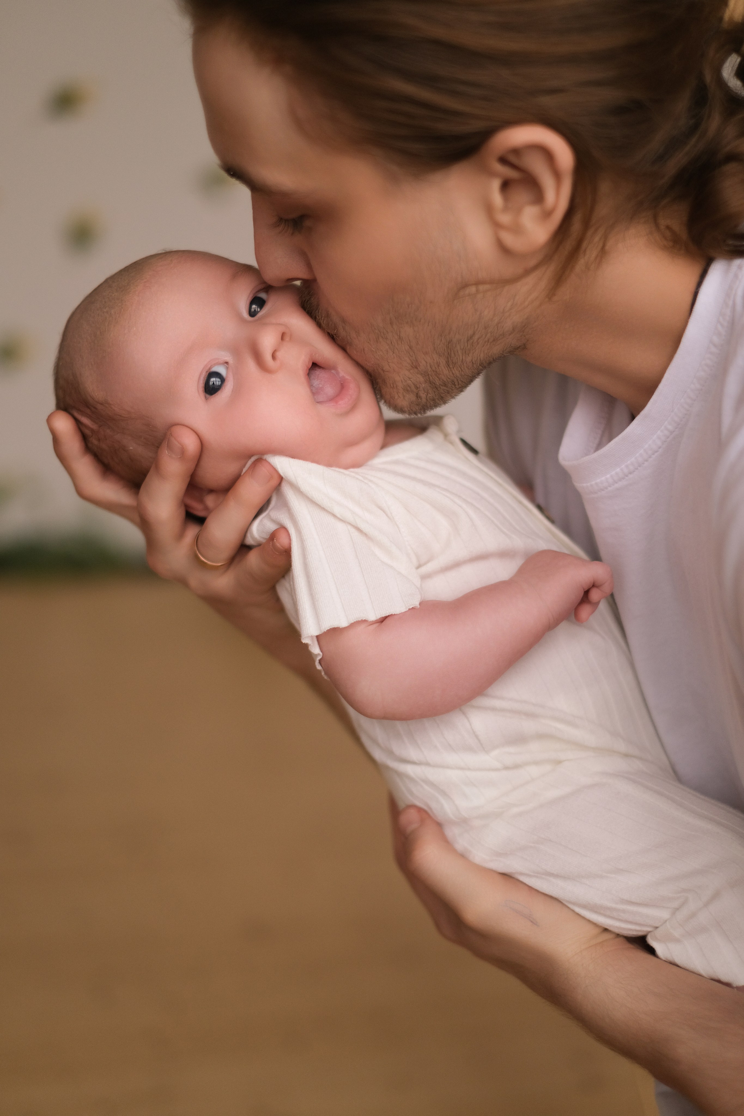 Мирослав в Матрёшке. Семейный детский ньюборн фотограф в Москве Марта Петрова