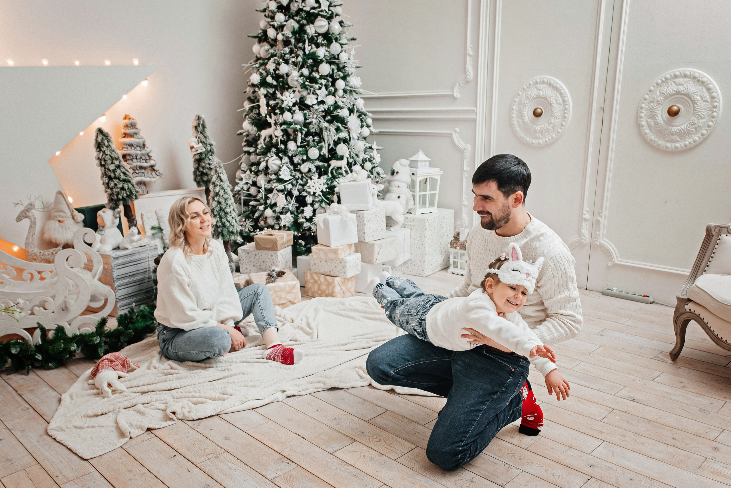 Катюша с семьей в студии. Детский и семейный фотограф выпускной альбом Приморско-Ахтарск