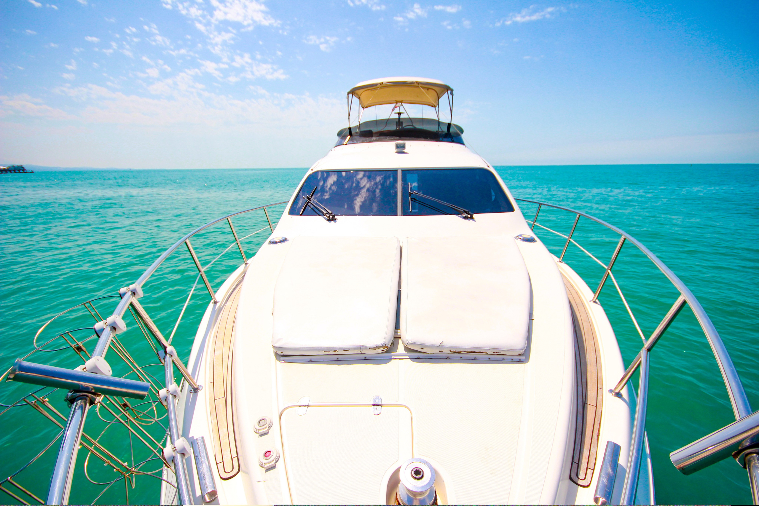 Яхта Санторини Аренда Яхты в Сочи Яхтанаморе YACHTNAMORE YACHTANAMORE