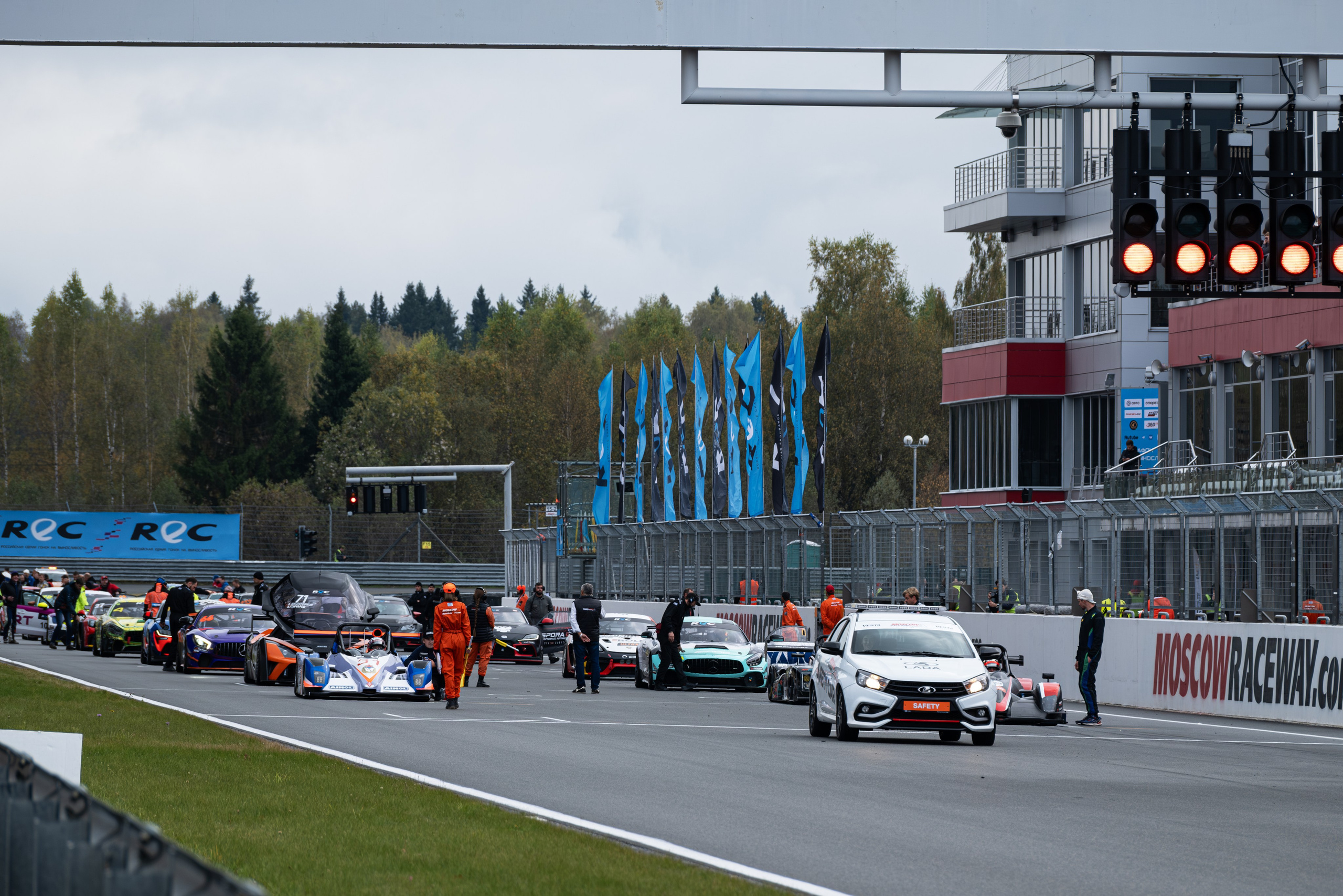 Российская серия гонок на выносливость. Авто и мотоспорт — фотограф Антон Медведев iCoguar