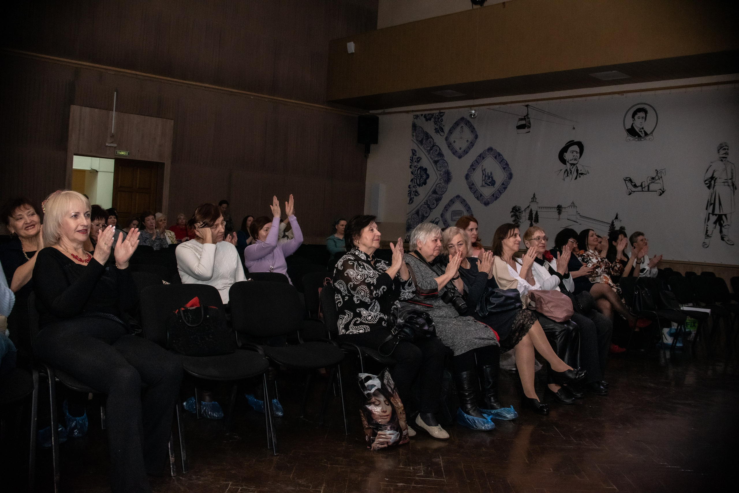 Репортажный фотограф на коцерт. Фотограф Макс Огурцов в Нижнем Новгороде