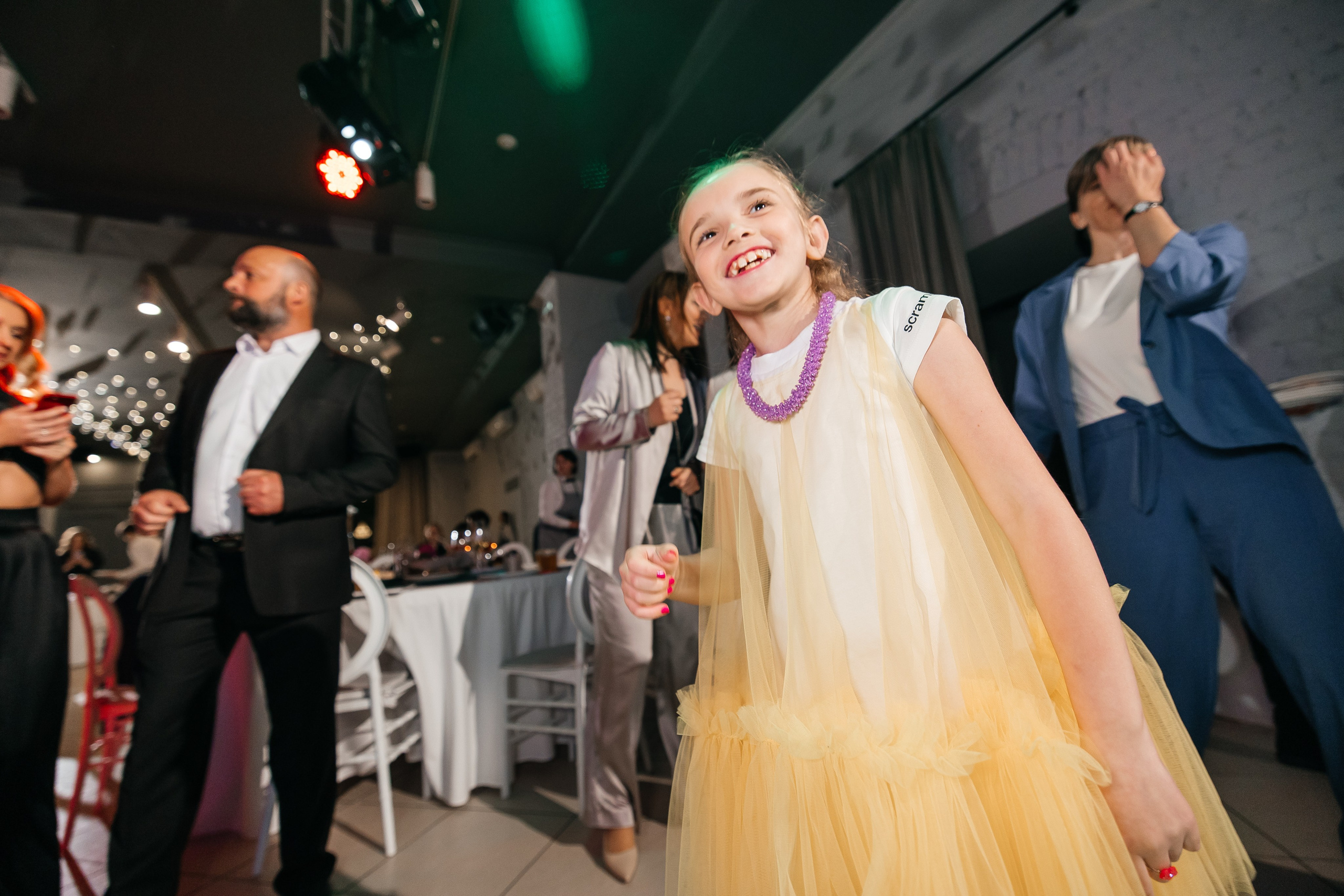 2023-06-23 Выпускной МБОУ СОШ № 10. Фотограф в Красноярске