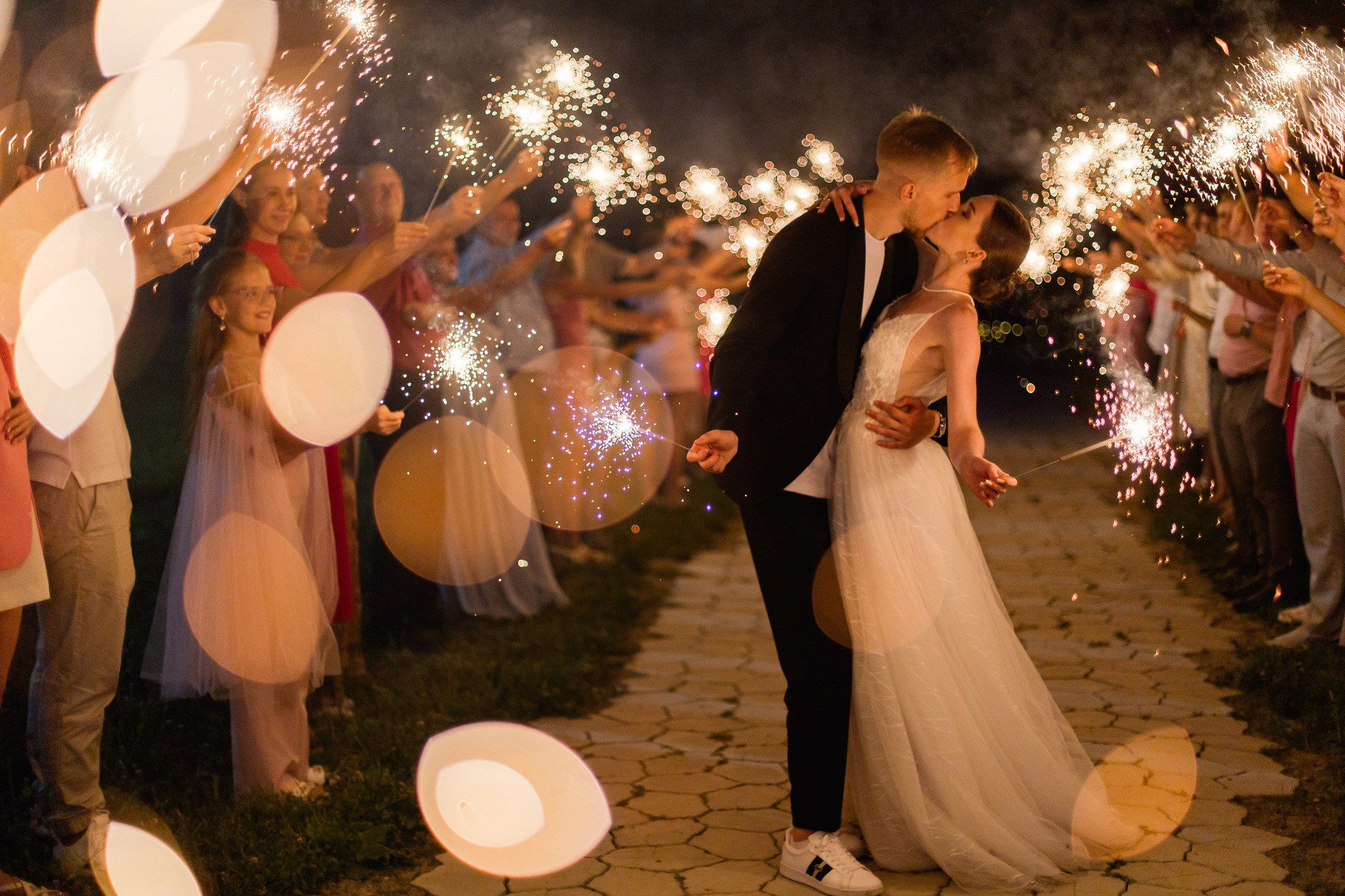 Малиновый фейерверк эмоций. Свадебный фотограф в Томске | Александр Овчаренко