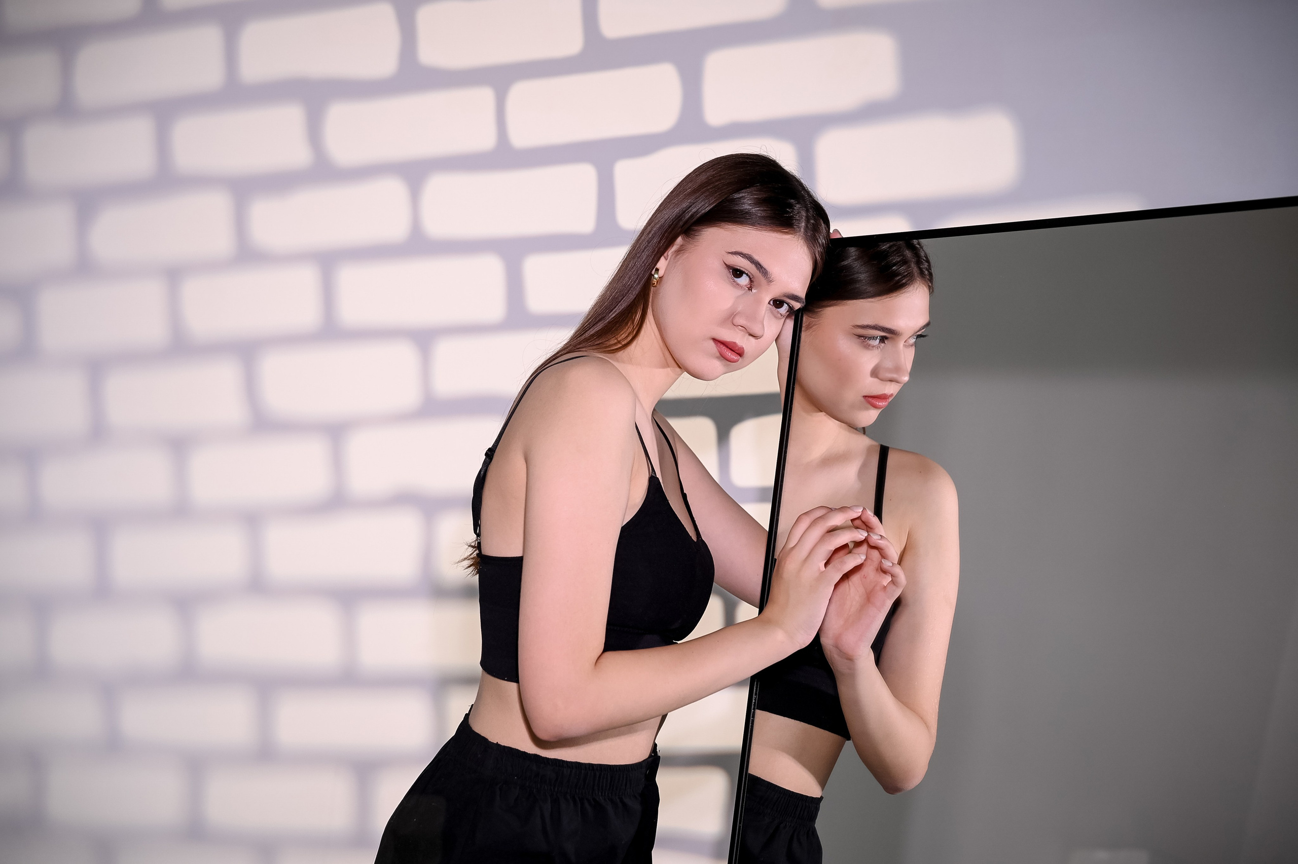 Фотосессии с креативным светом. Фотограф Арина Агапова. Подольск, Москва https://arinafoto.wfolio.pro/