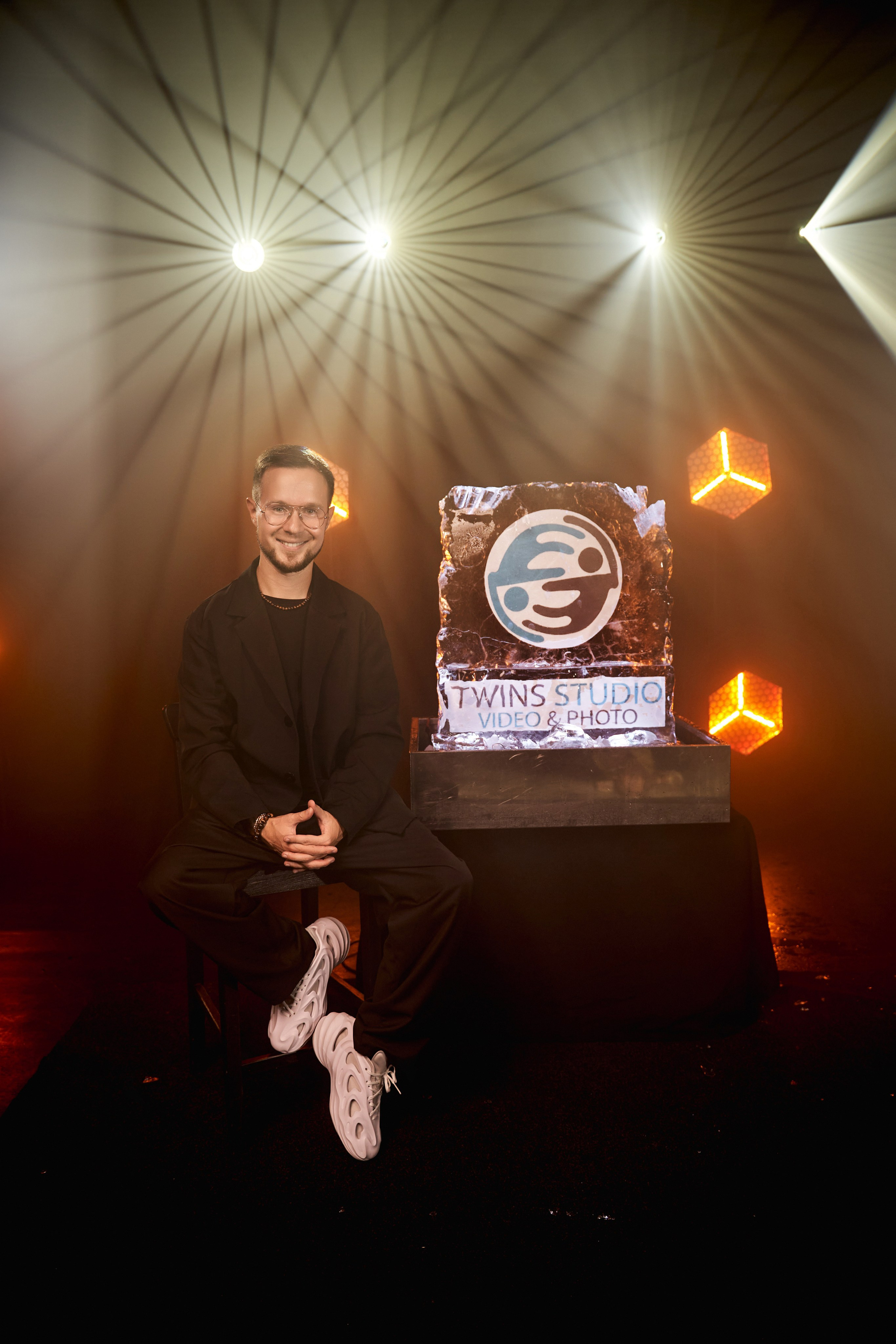 ТВИНС СТУДИО — лучшие фотографы и операторы Краснодара и России. ТВИНС СТУДИО — лучшие свадебные фотографы и видеографы в Краснодаре