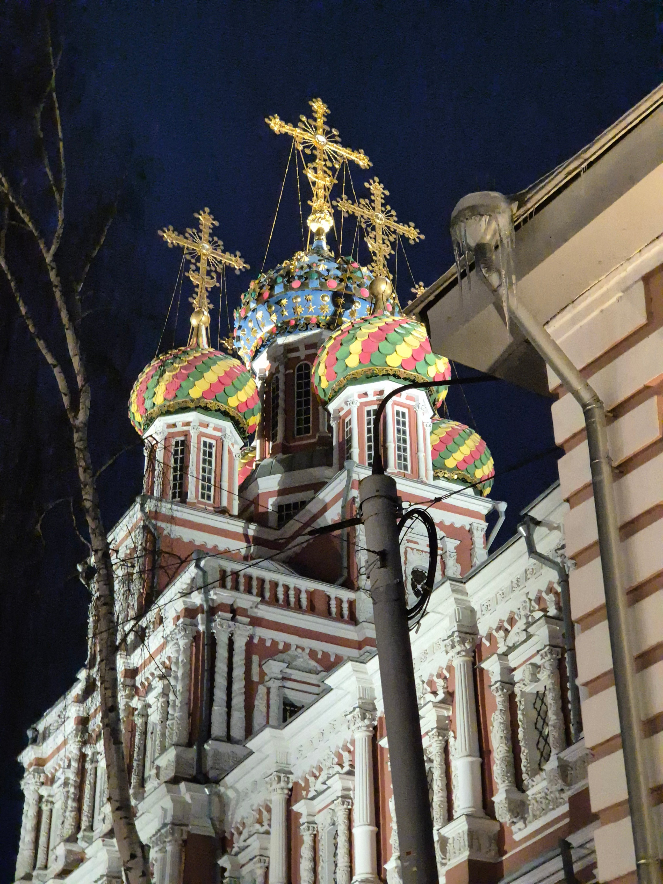 Рождественская церковь, давшая название улице