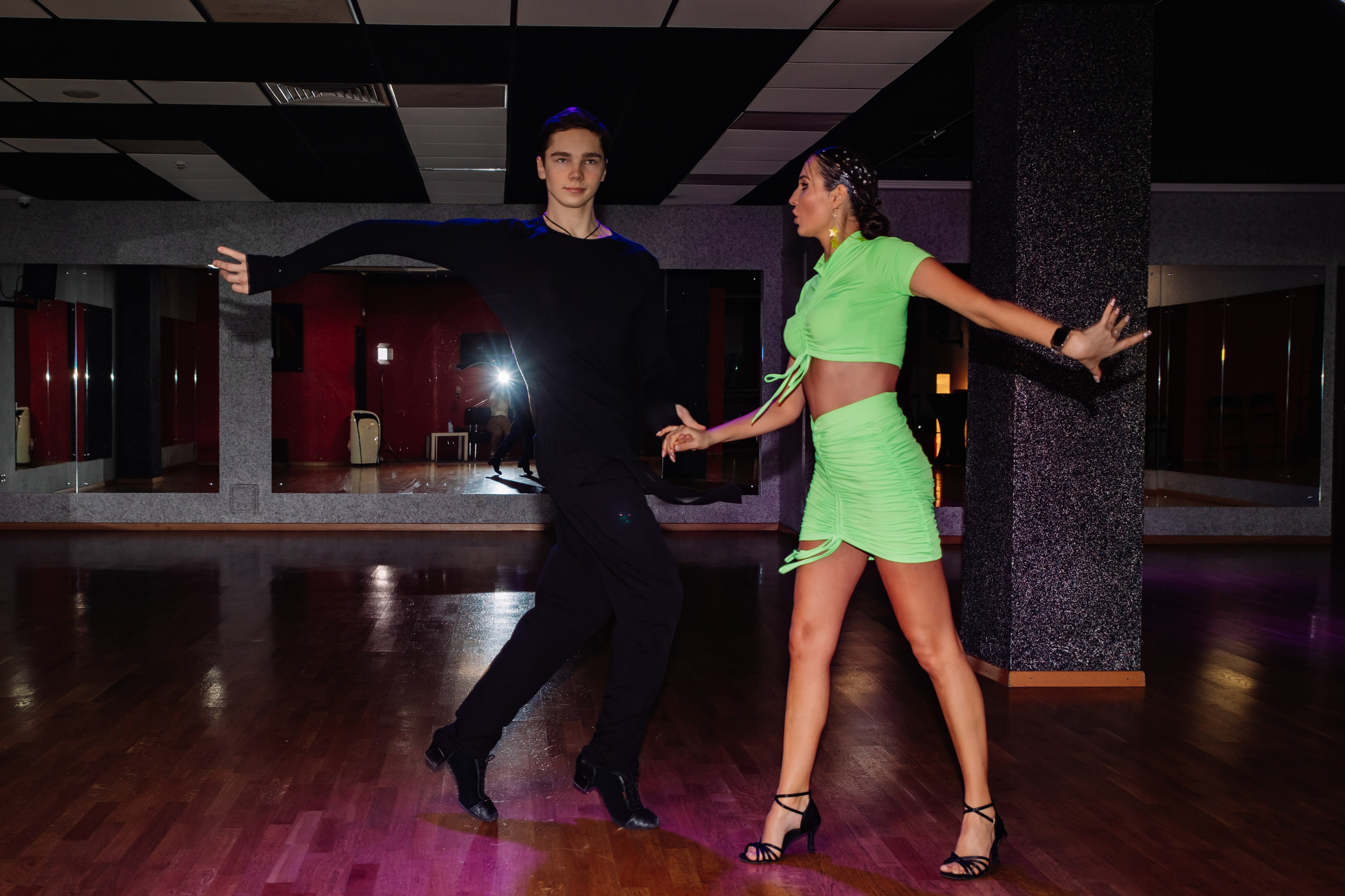 Карина и Илья студия Премьер. Фотограф в Москве Яна Полосина