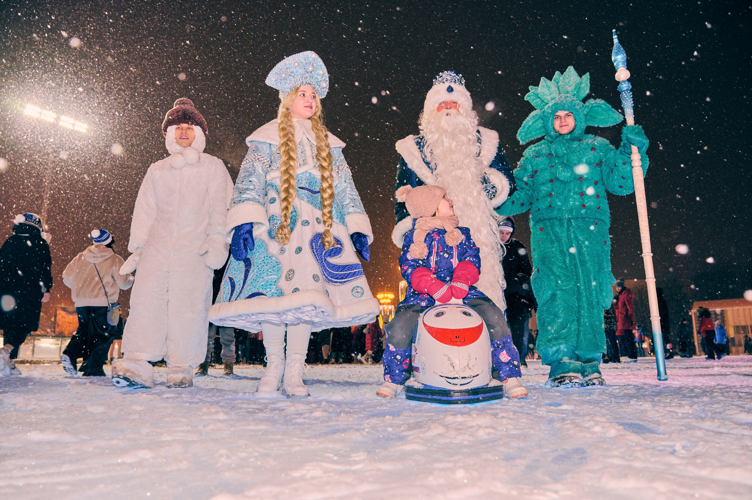 Линия жизни и Дед Мороз на ВДНХ. Никита Хохловский фото и видео продакшн