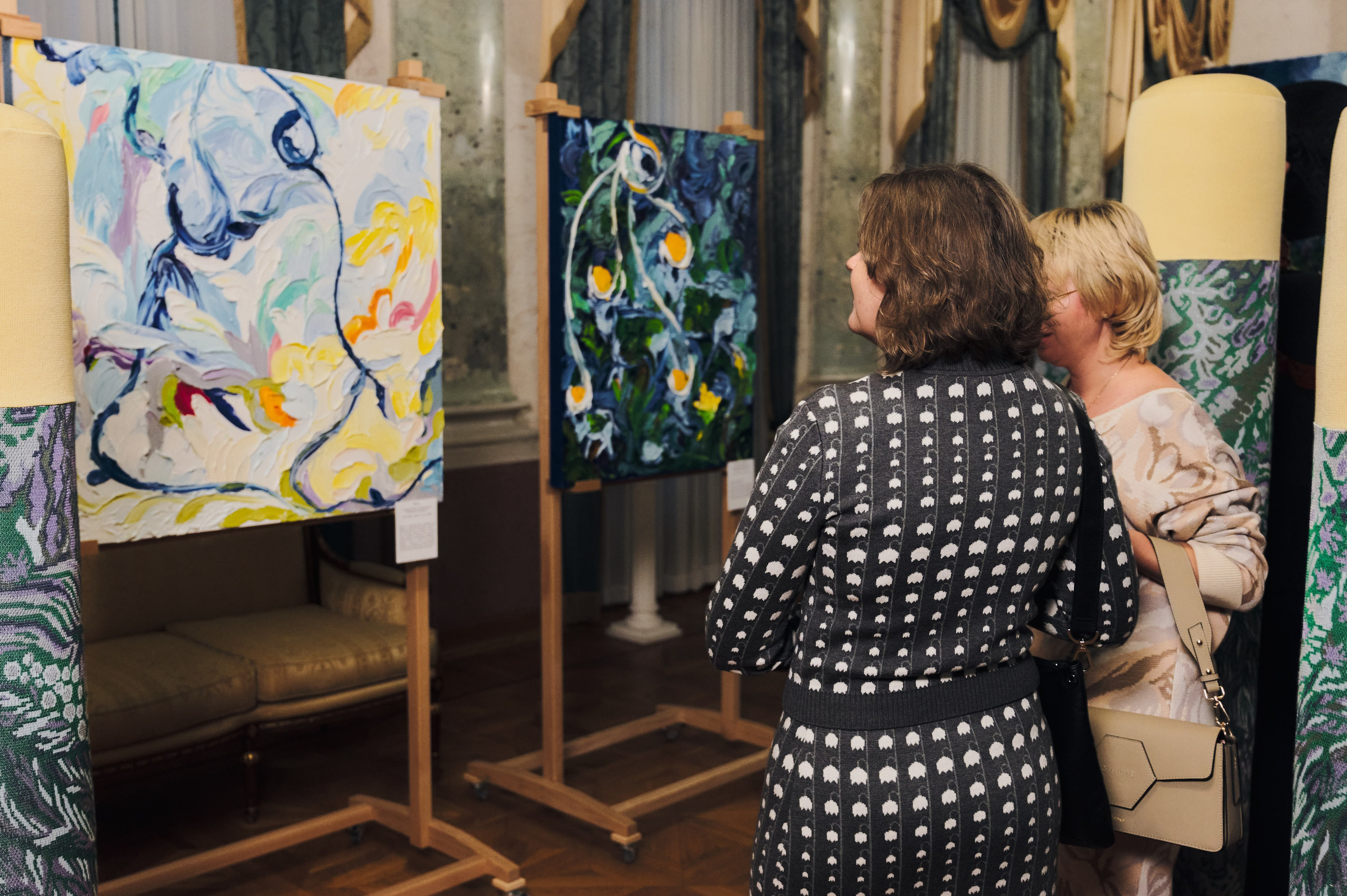 Открытие выставки 13.09.22. Никита Хохловский фото и видео продакшн