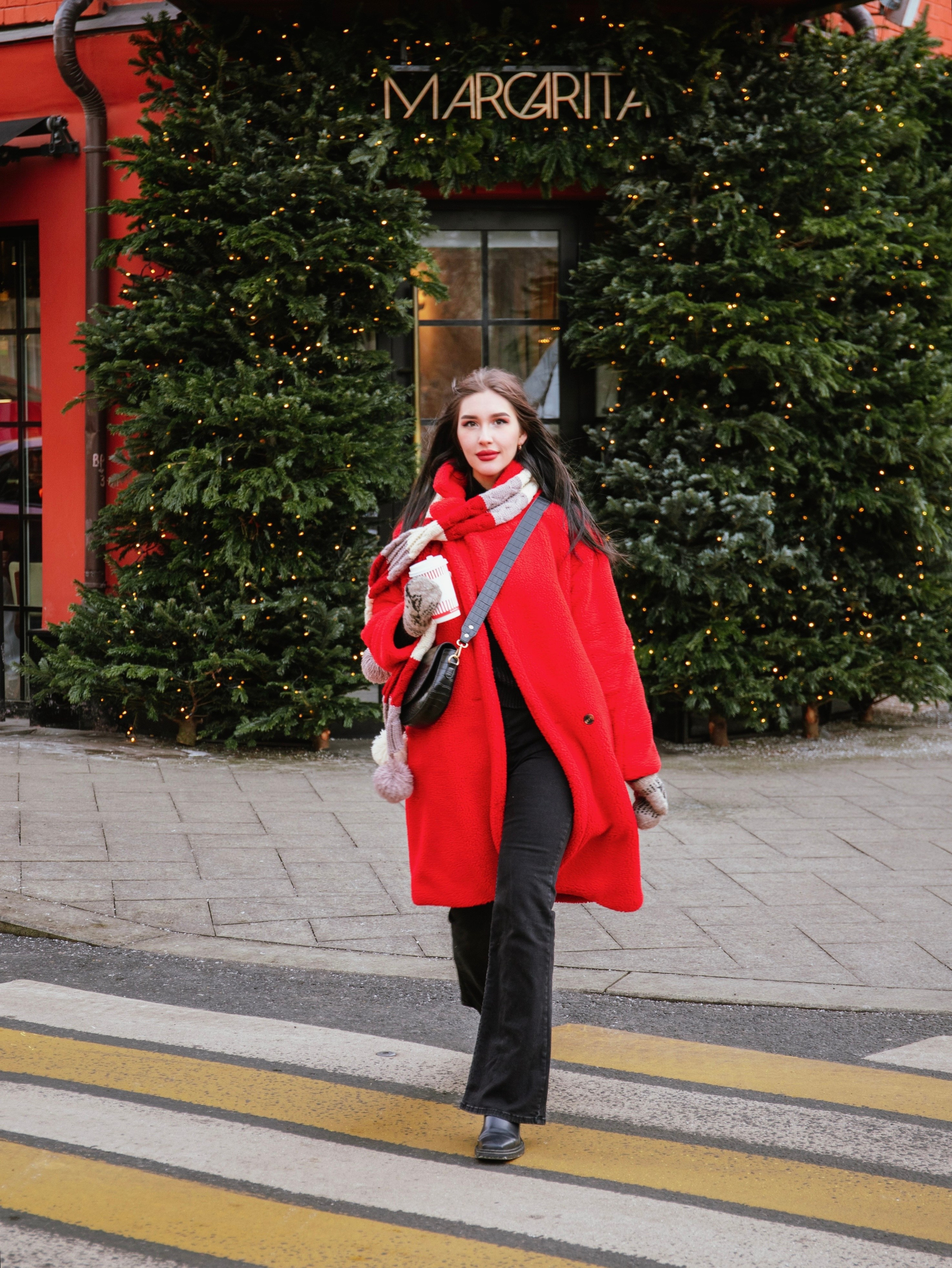 Фотопрогулка на Патриарших. Свадебный и семейный фотограф в Москве Мила Широких