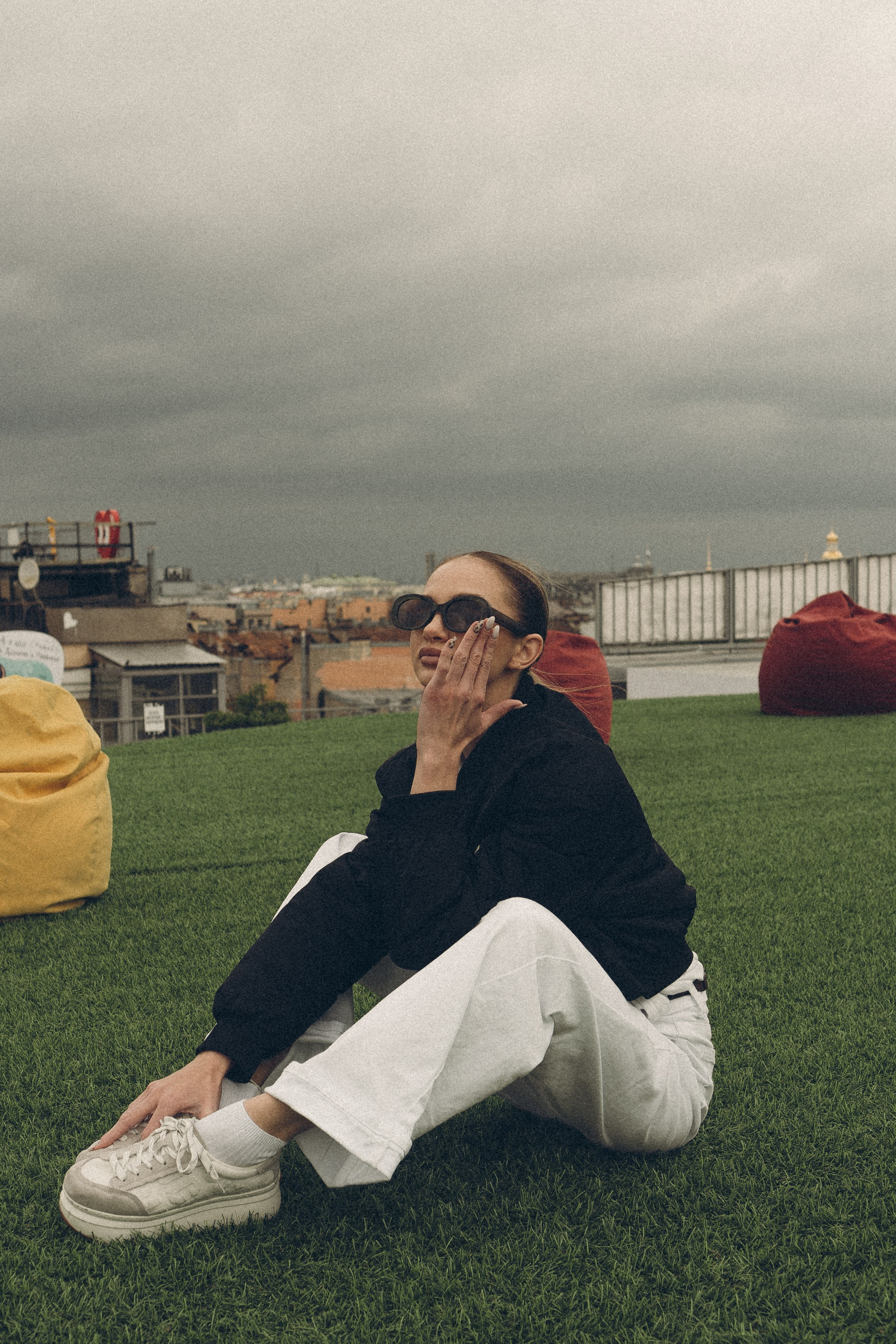 МЫ ГУЛЯЛИ ПРО КРЫШАМ ПИТЕРА. Профессиональный фотограф, Санкт-Петербург — Виктория Богомолова