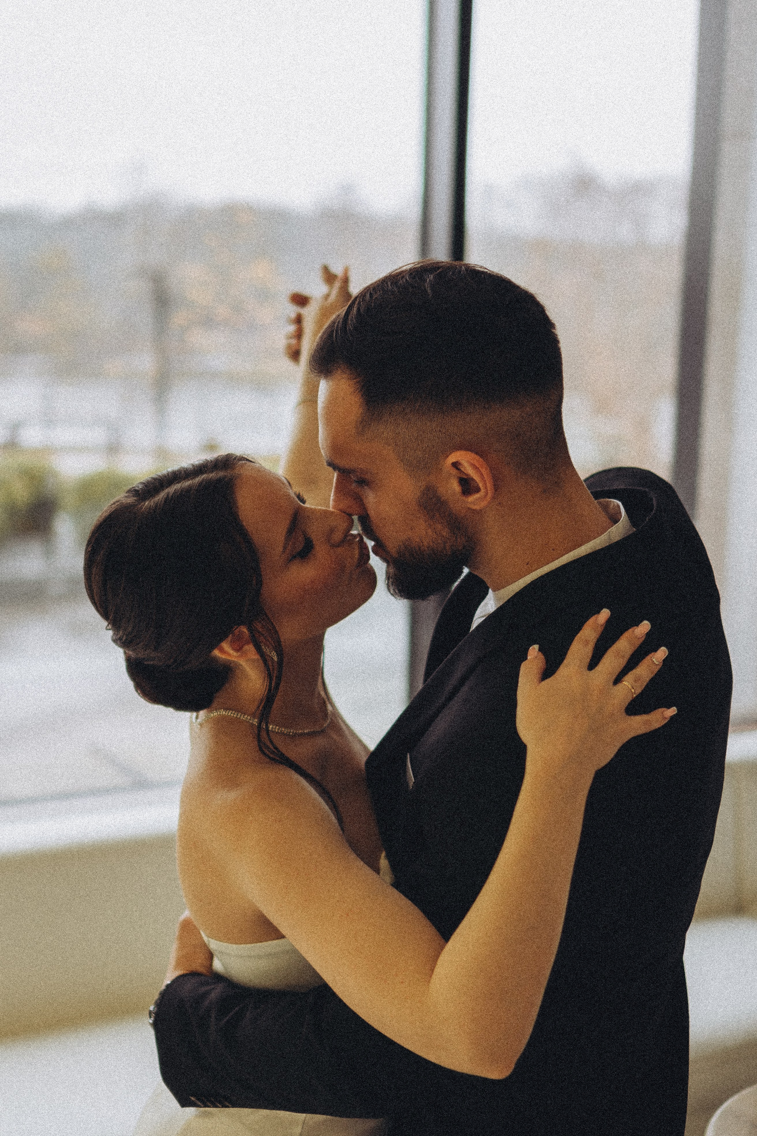 СВАДЕБНАЯ СЬЕМКА СБОРОВ ЖЕНИХА И НЕВЕСТЫ В ОТЕЛЕ И ТАКЖЕ ФОТОСЕССИИЯ В ОТЕЛЕЕ МЕГАПОЛИС БРЯНСК. Профессиональный фотограф, Санкт-Петербург — Виктория Богомолова