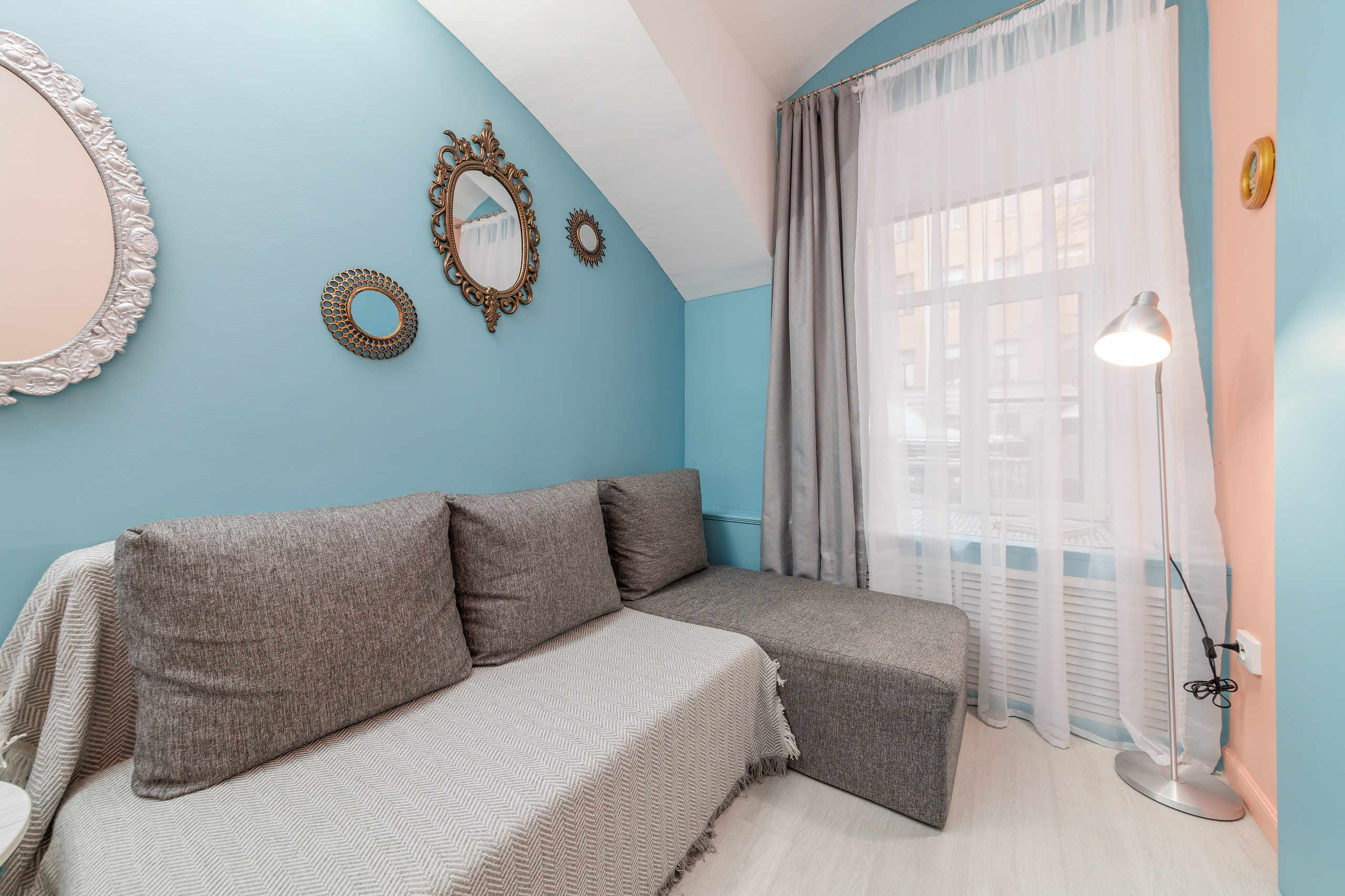 Апартаменты, Моховая ул