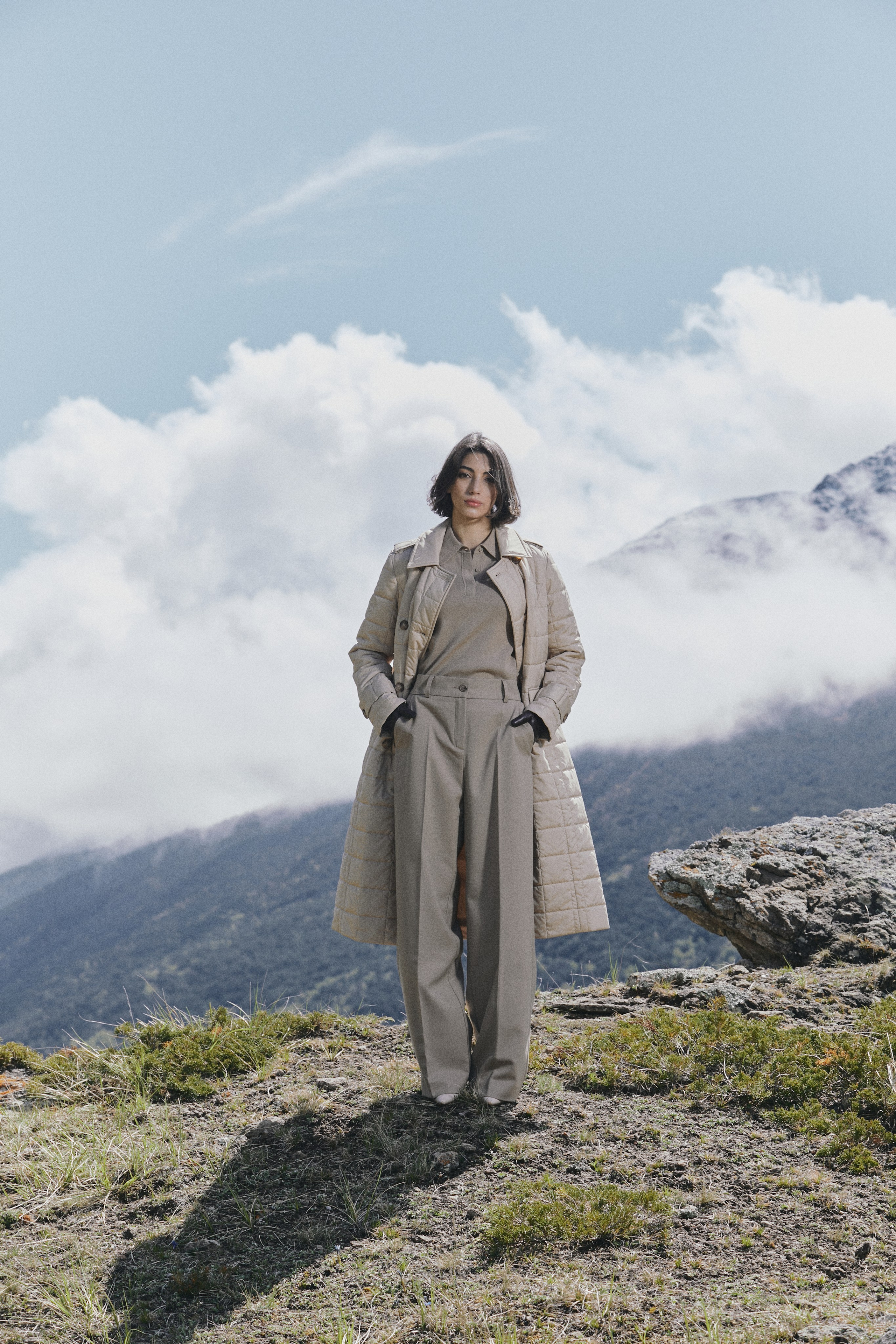 Съемка для бренда в горах. Фотограф Продюсер в горах КБР / Москва  Нальчик Горы