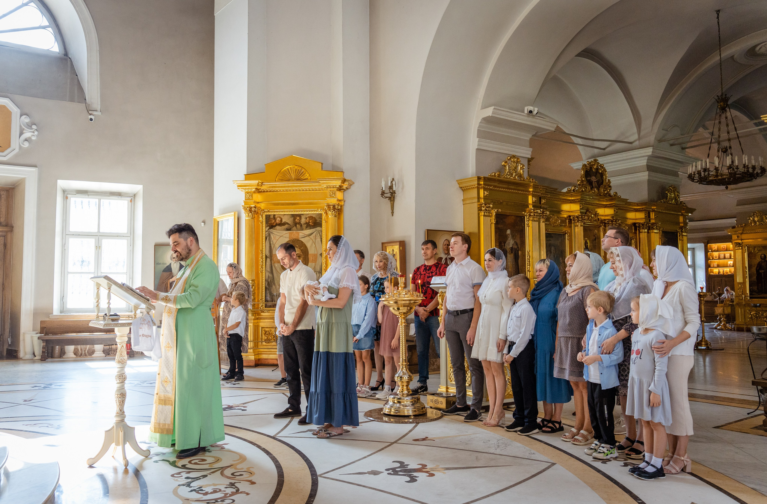 Крещение Даниила в храме Петра и Павла. Фотограф на Крещение Тула и Венчание в Туле, детский и семейный фотограф