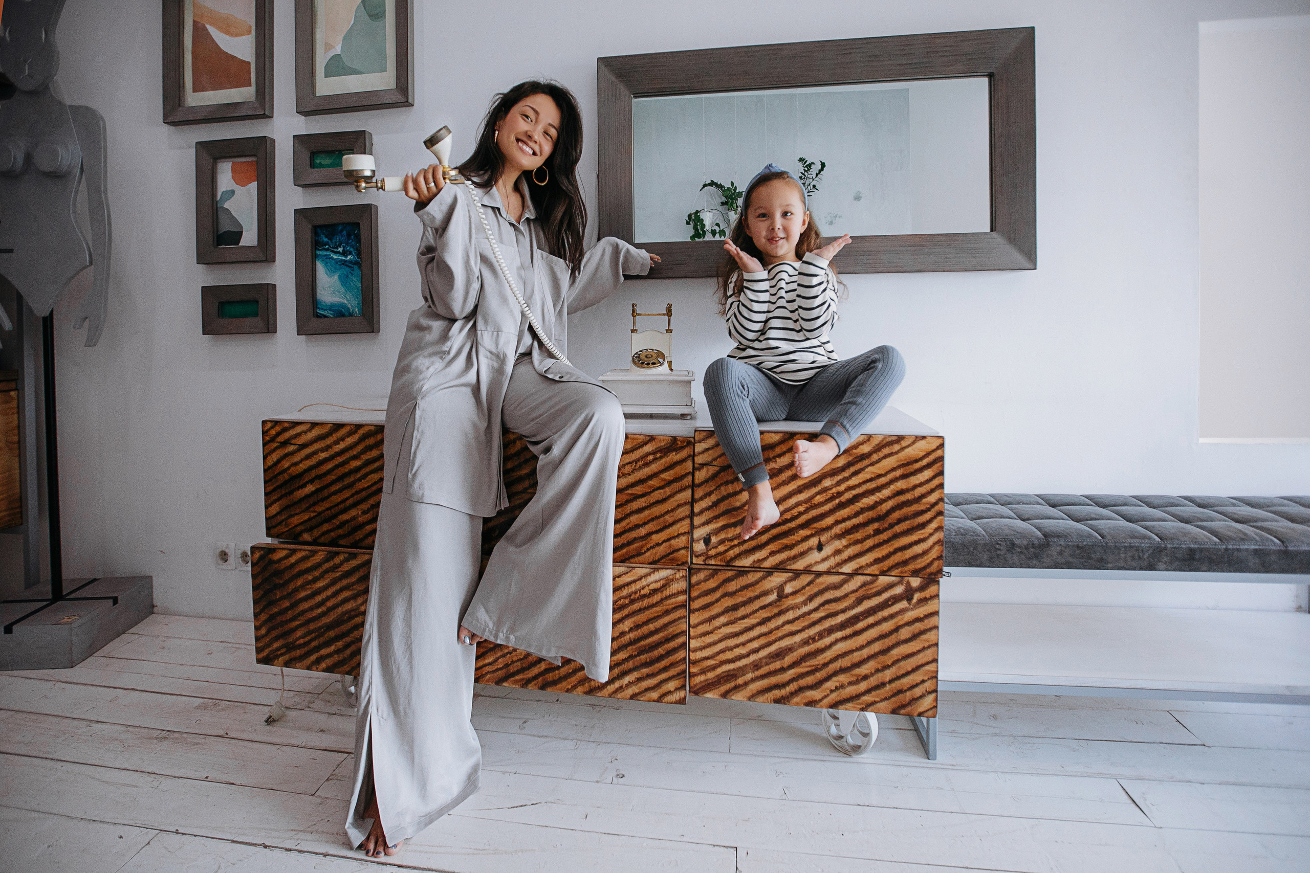 Семейное фото в студии. Фотограф-портретист Евгения Синкевич в Риге и Европе