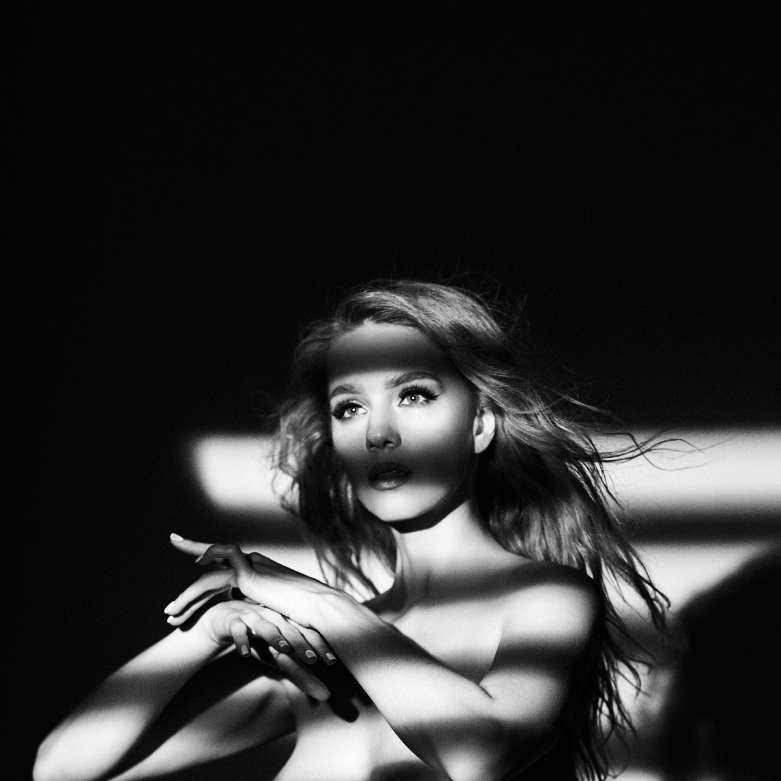 MAGIC light. Evgeniia Sinkevich. Photographer in Riga and Europe