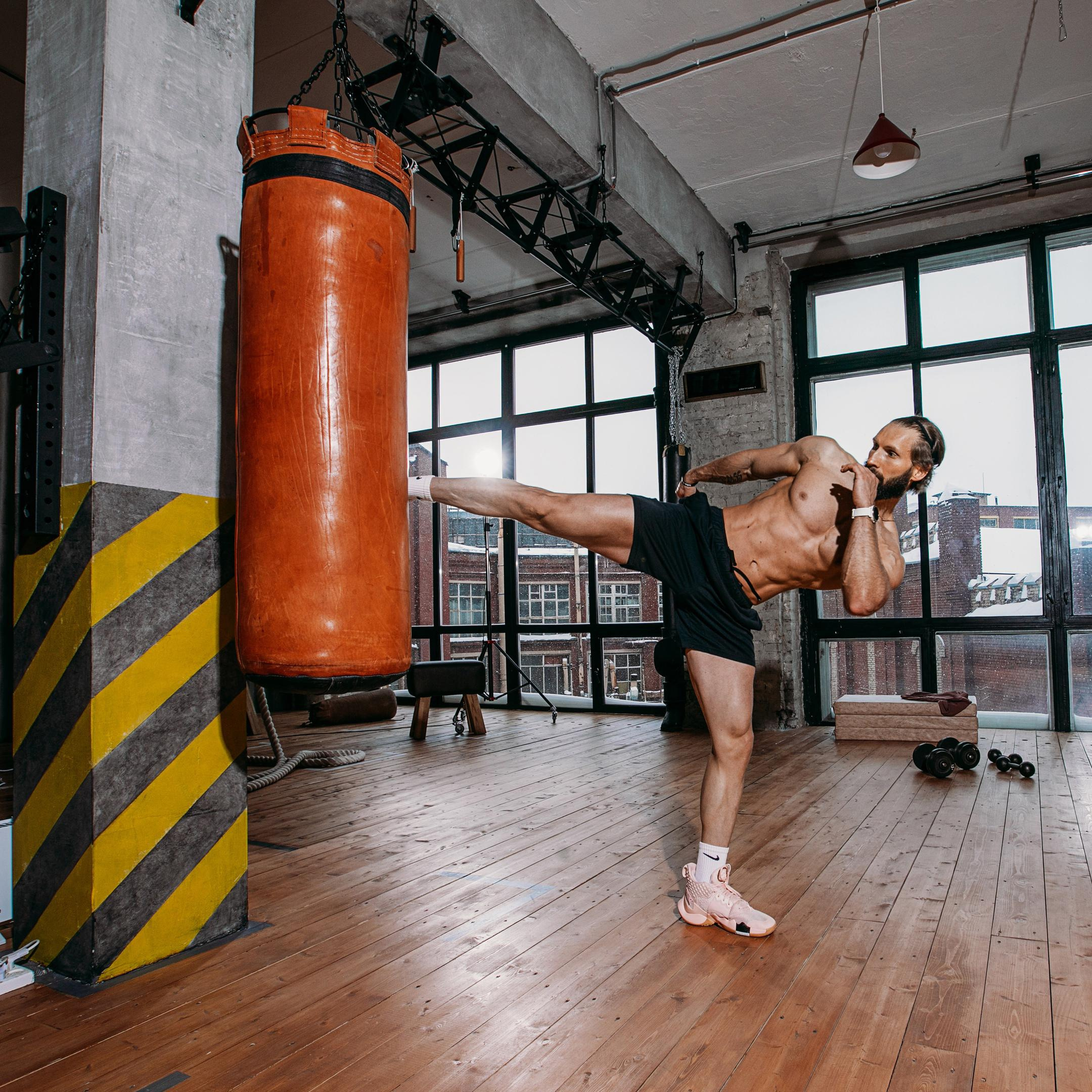 Мужская спортивная съемка. Фотограф-портретист Евгения Синкевич в Риге и Европе