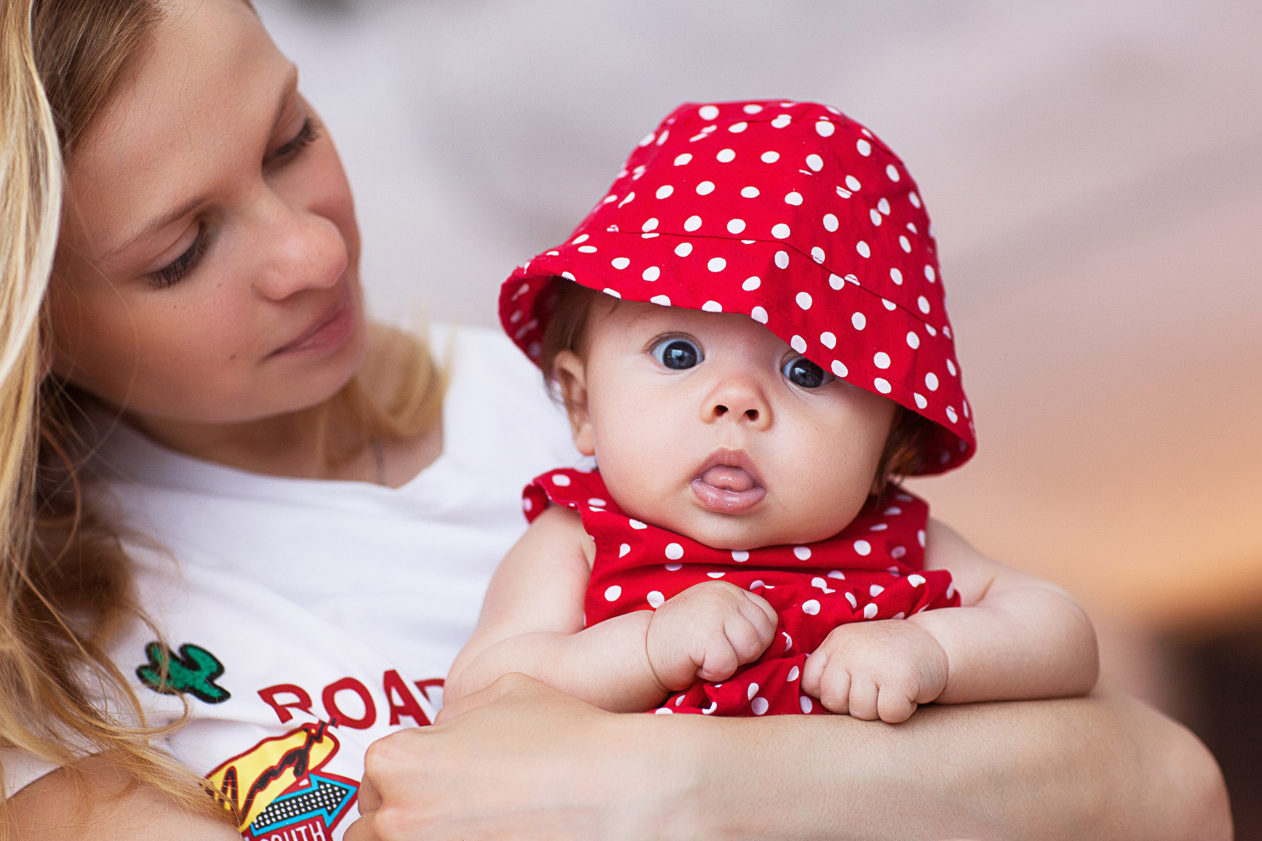 Семейное фото в студии. Фотограф-портретист Евгения Синкевич в Риге и Европе